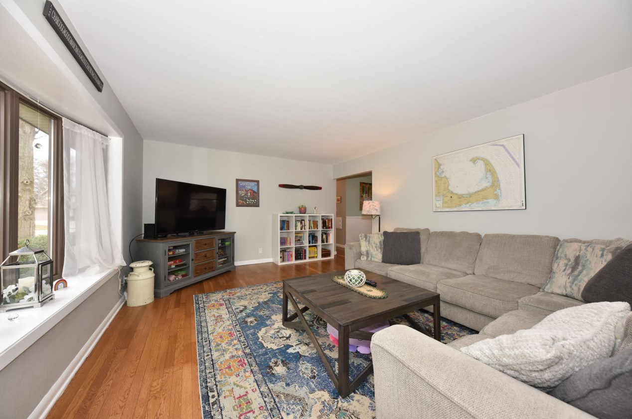 2705 Flagstone Dr, Brookfield, WI 53045