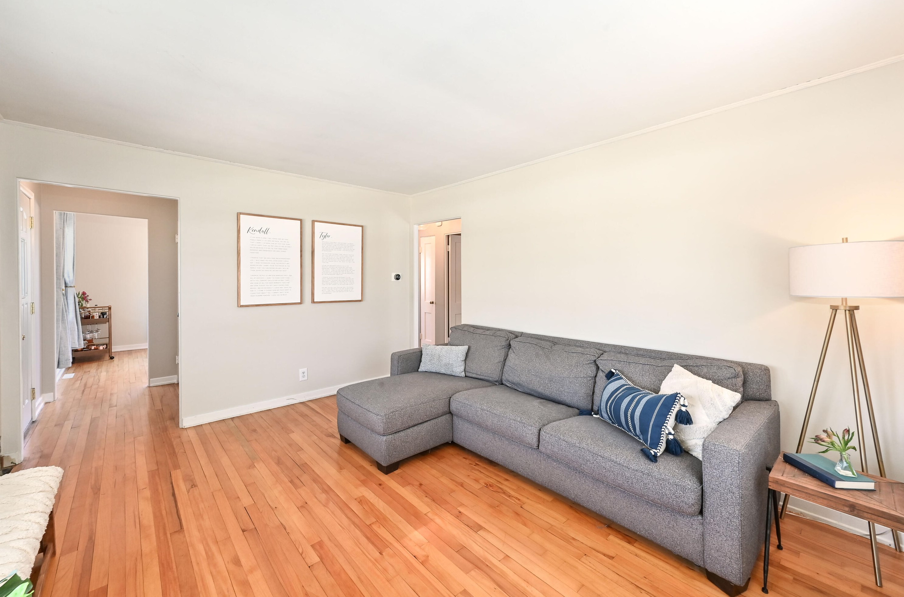 8205 Honey Creek Pkwy, Milwaukee WI  53214-1466 exterior