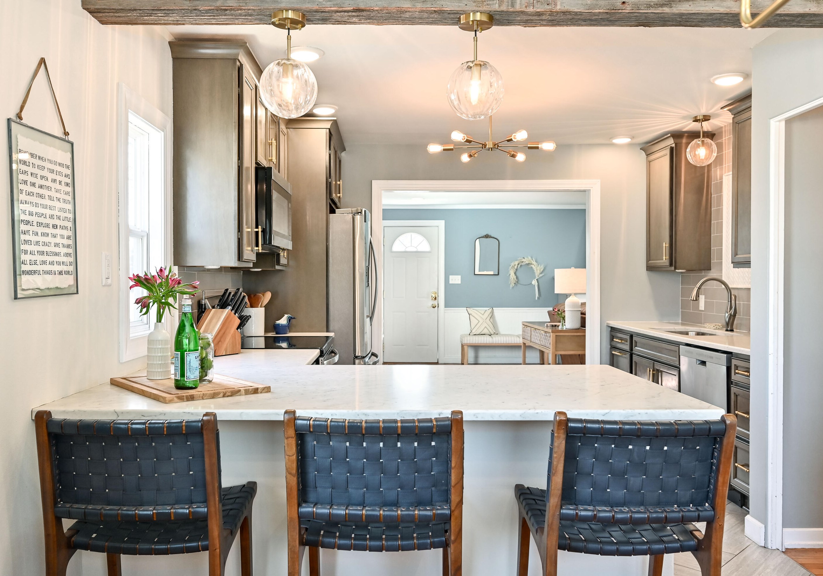 8205 Honey Creek Pkwy, Milwaukee WI  53214-1466 exterior