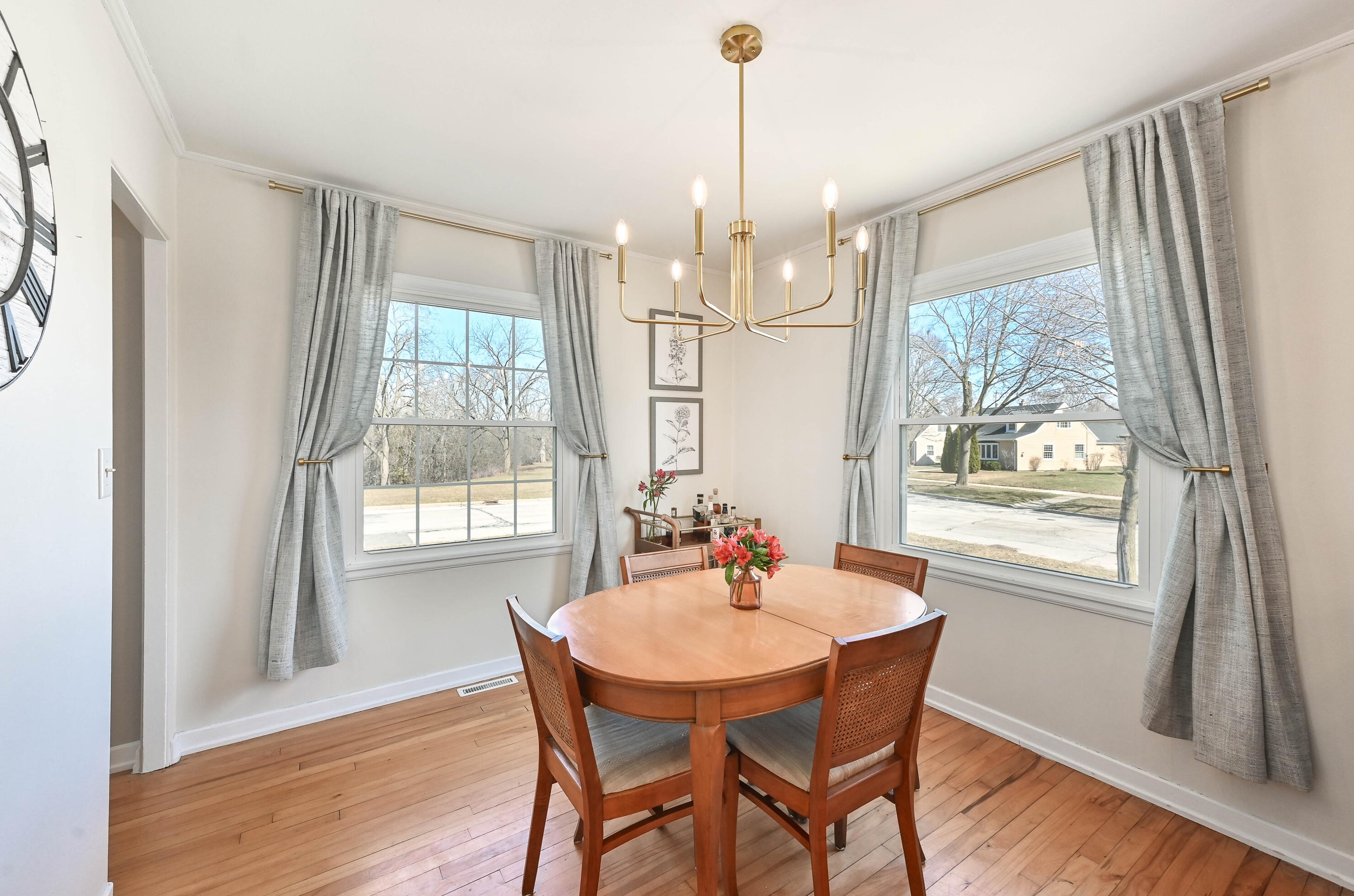 8205 Honey Creek Pkwy, Milwaukee WI  53214-1466 exterior