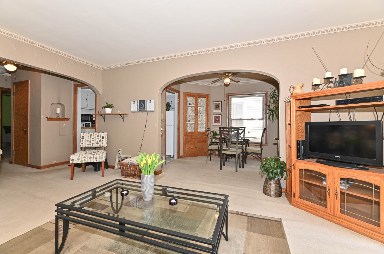 1639 55, Milwaukee WI 53214-5245 exterior