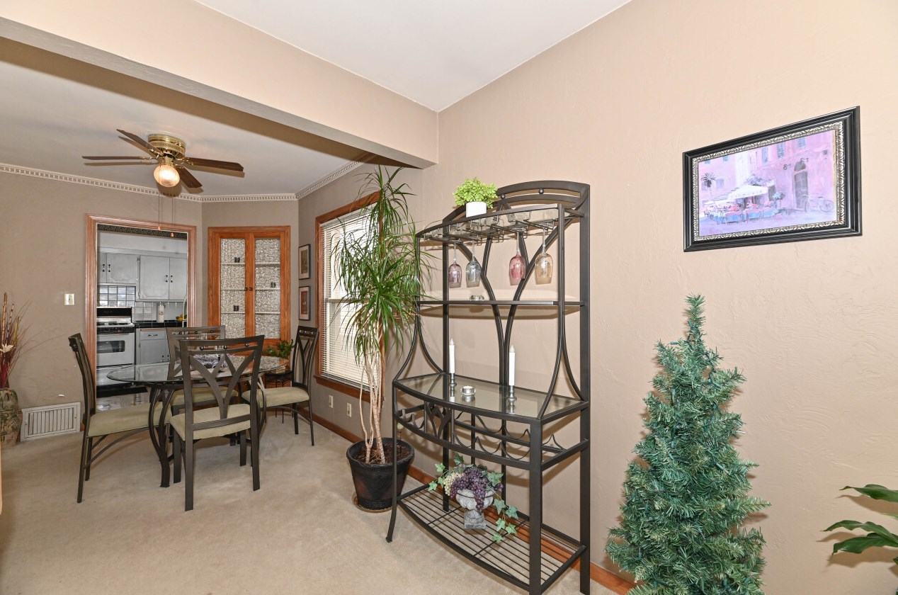 1639 55, Milwaukee WI 53214-5245 exterior