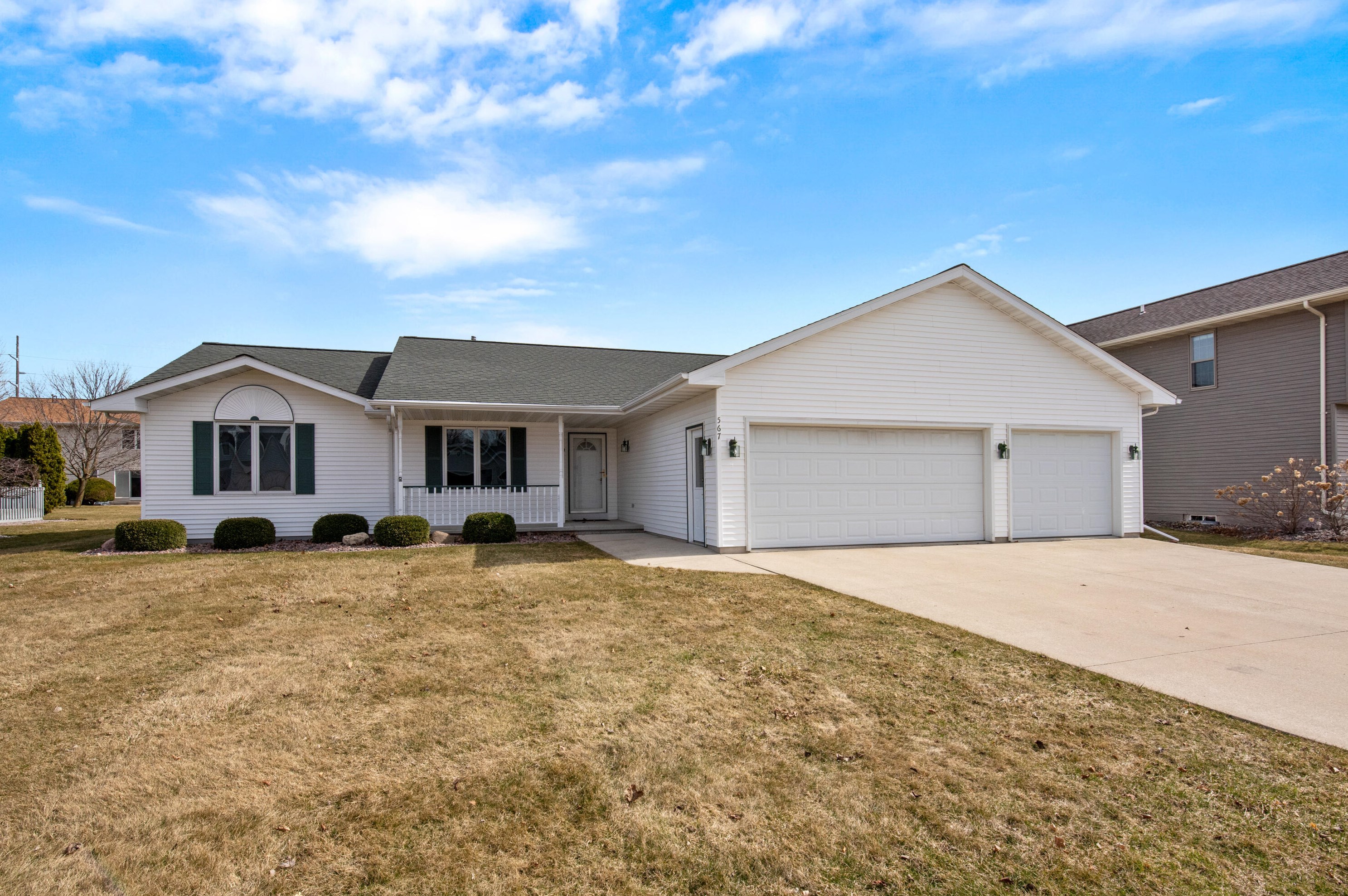 567 Sarah Dr, Fond du Lac, WI 54935