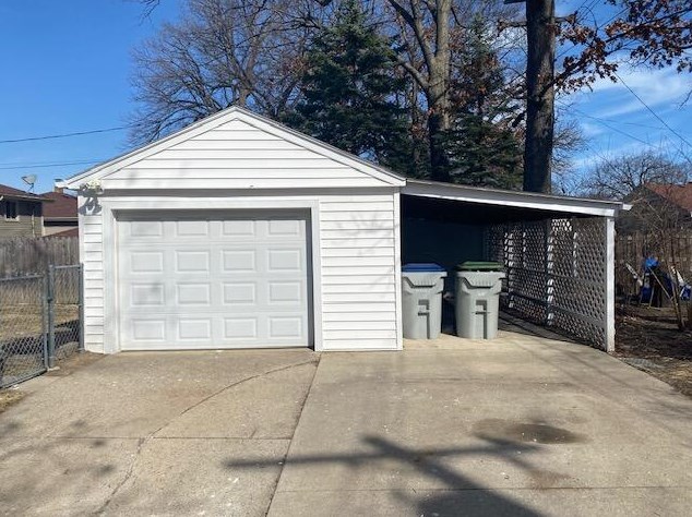 5030 Cleveland Ave, Milwaukee WI  53219-3234 exterior