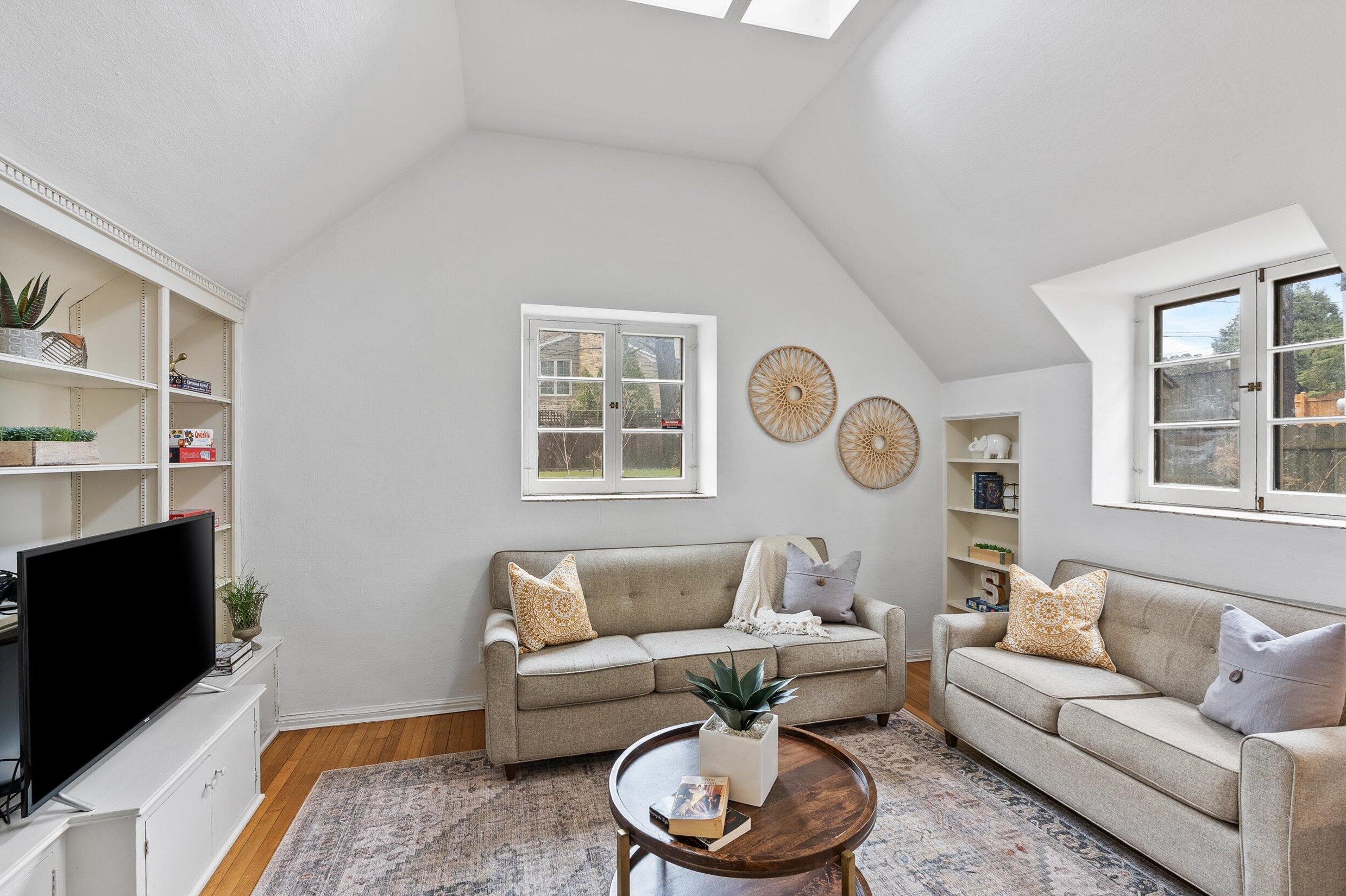 4524 Cramer St, Milwaukee WI 53211-1201 exterior