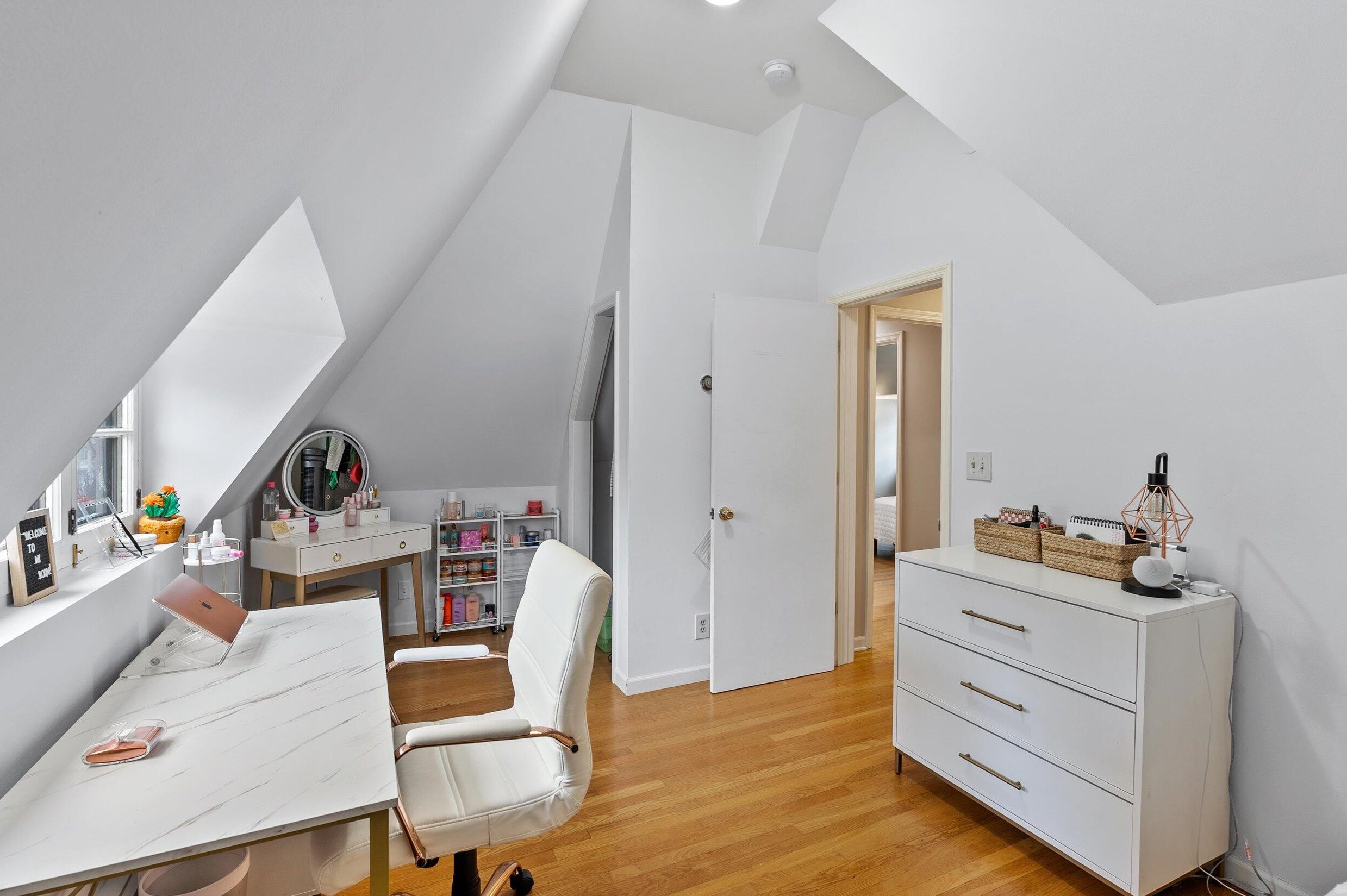 4524 Cramer St, Milwaukee WI 53211-1201 exterior