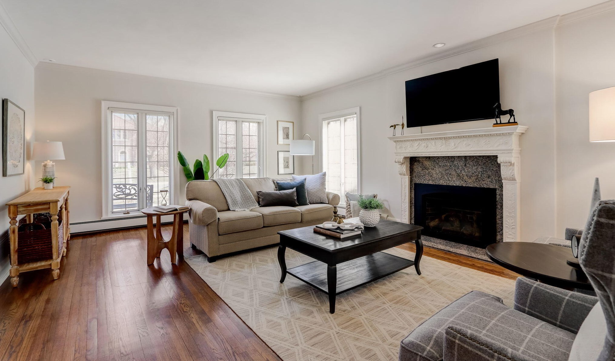 3515 Smt Ave, Milwaukee WI 53211-3441 exterior