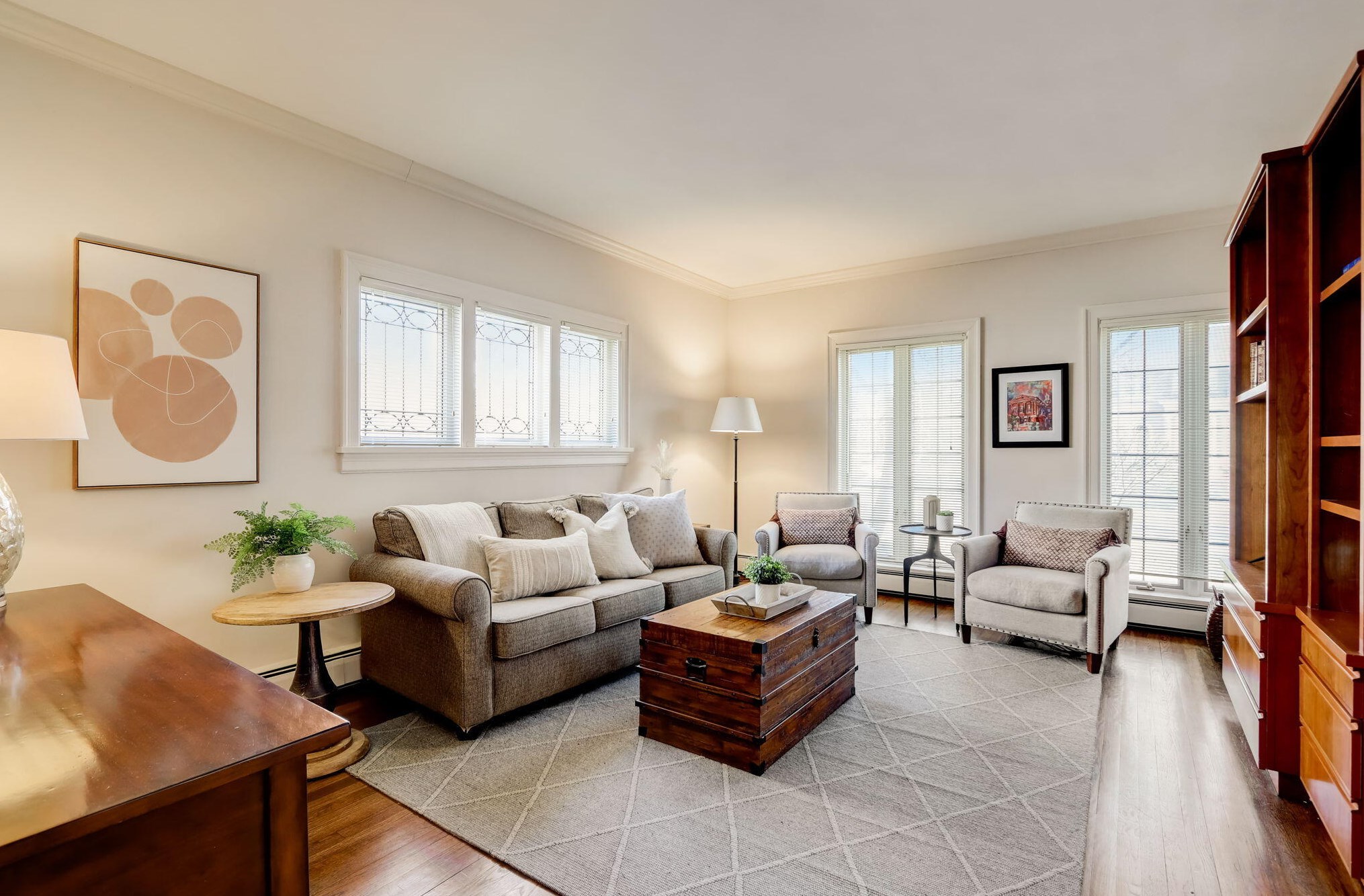 3515 Smt Ave, Milwaukee WI 53211-3441 exterior