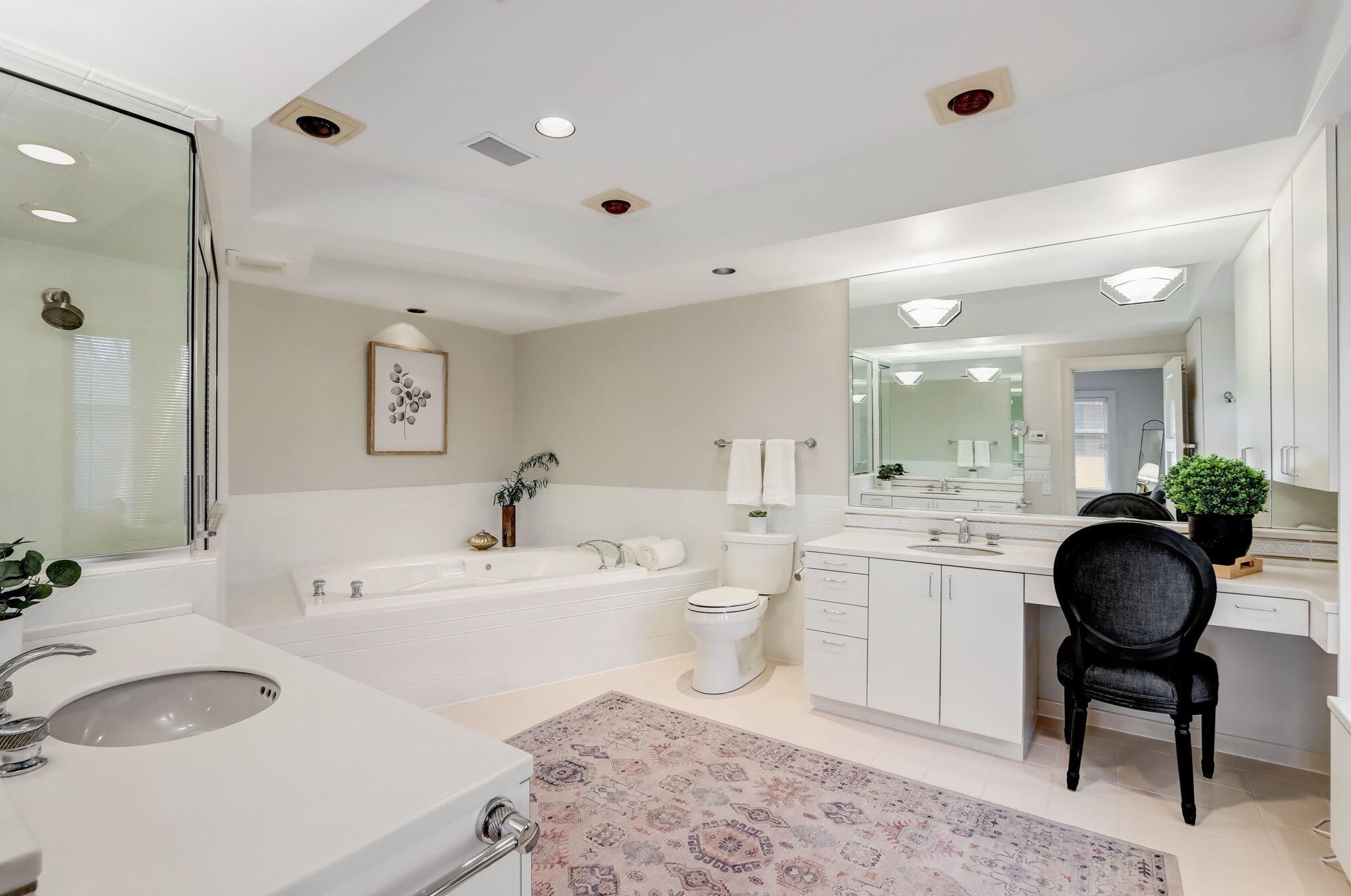 3515 Smt Ave, Milwaukee WI 53211-3441 exterior