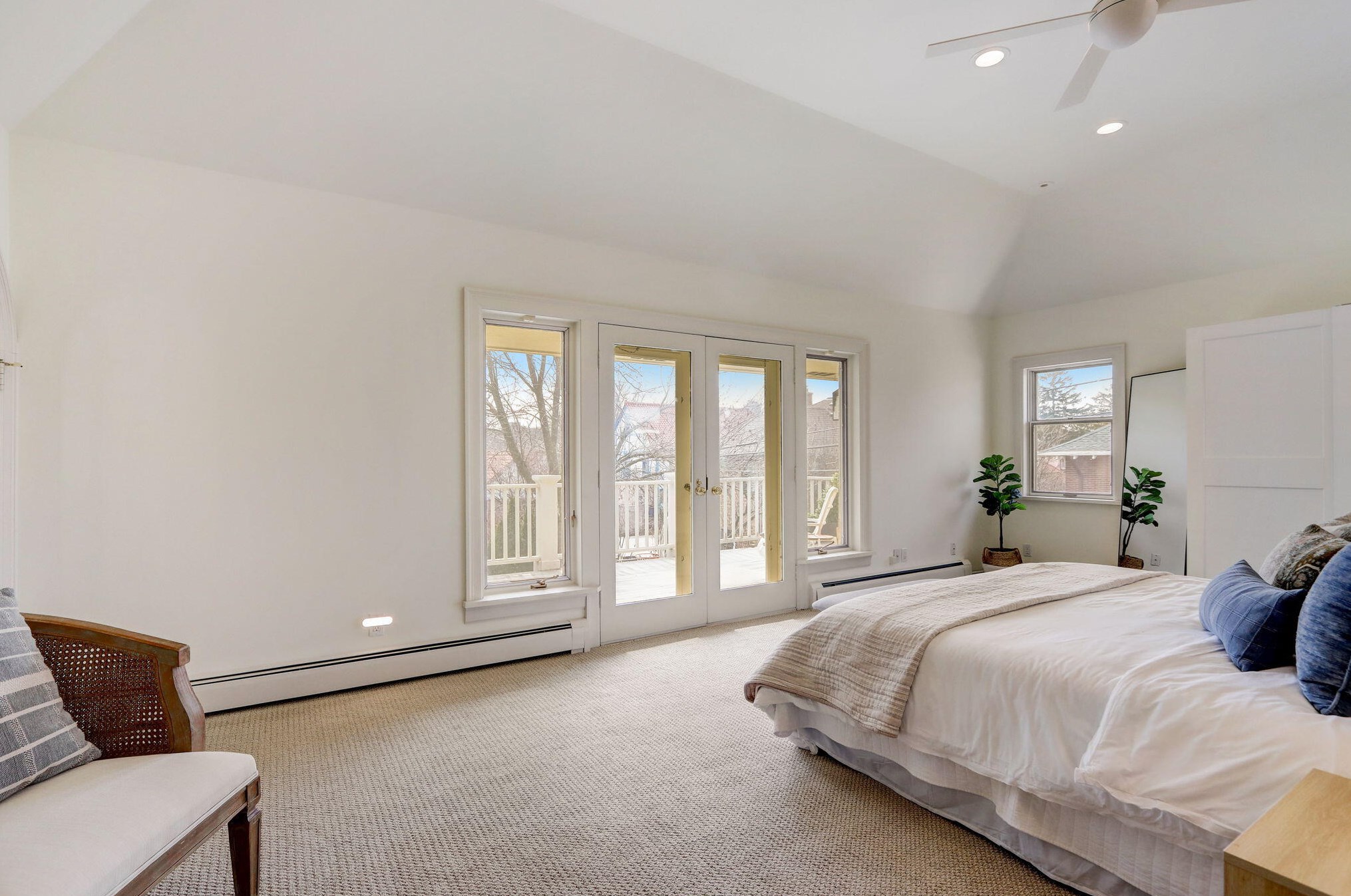 3515 Smt Ave, Milwaukee WI 53211-3441 exterior