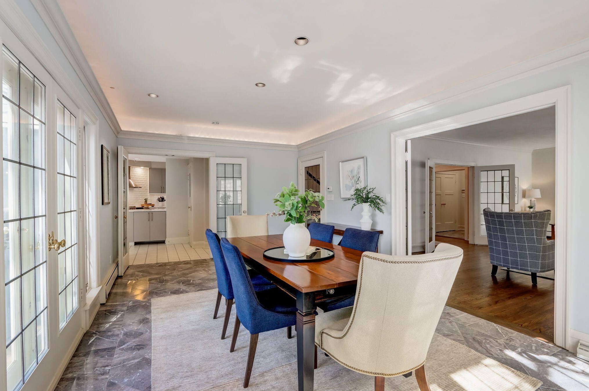 3515 Smt Ave, Milwaukee WI 53211-3441 exterior