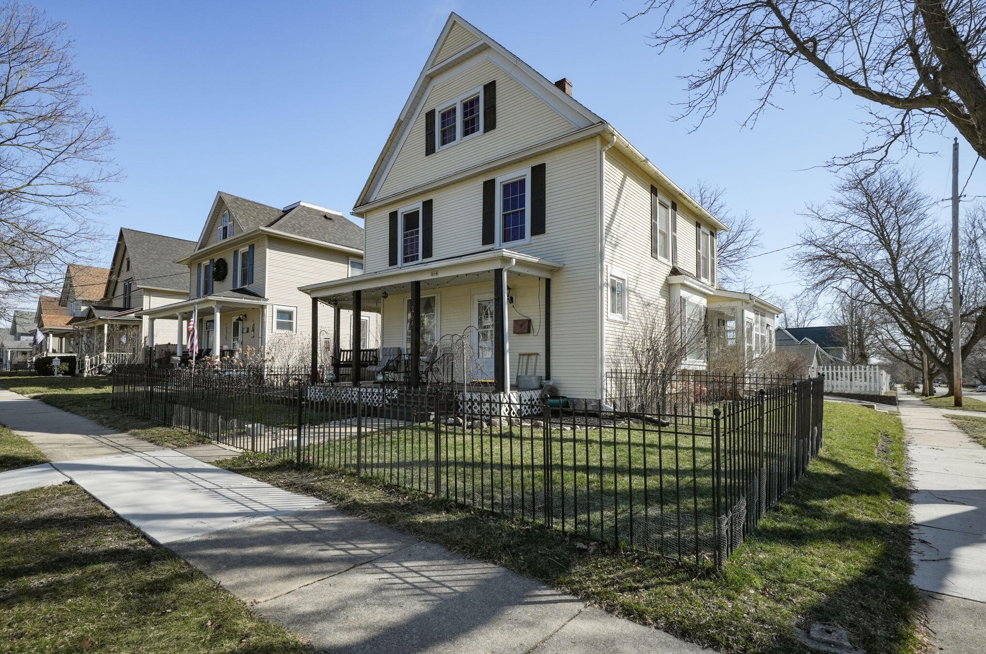 264 Edward St, Lyons, WI 53105-1905