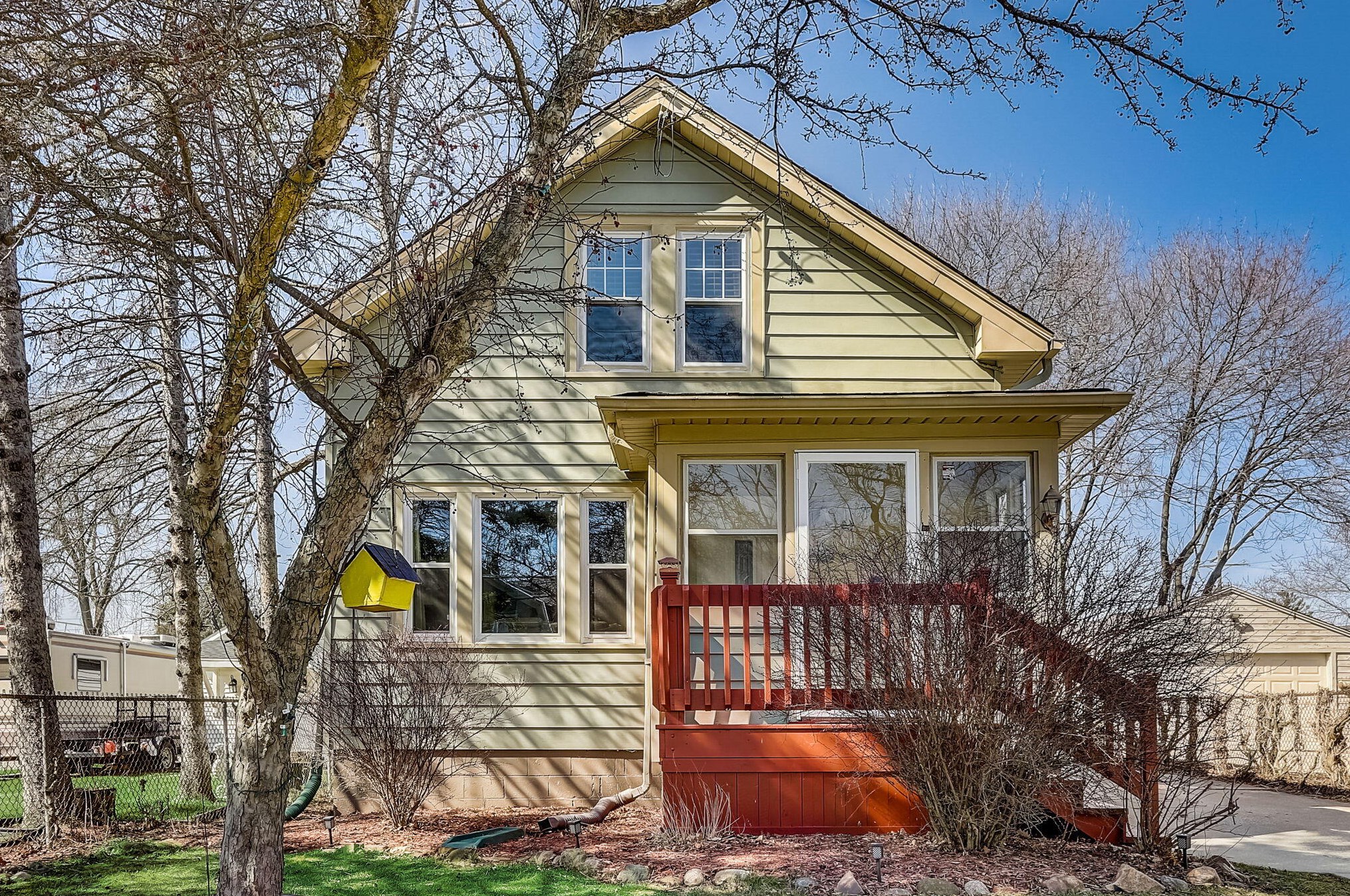 306 Blaine Ave, Racine, WI 53405-2012