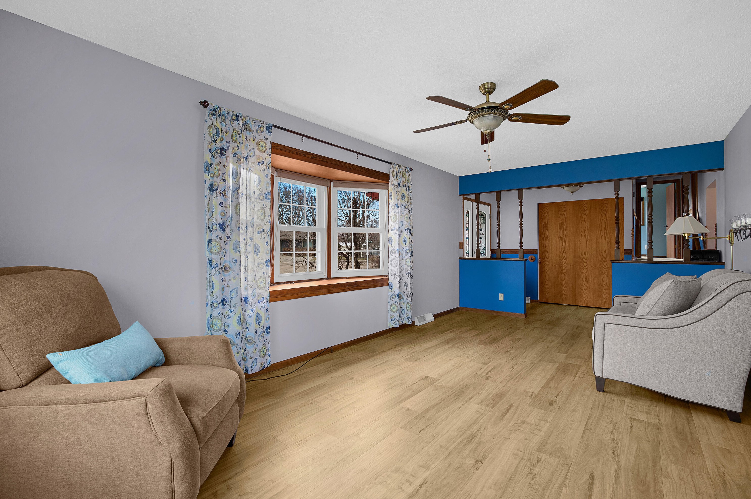 1922 Maryline Ct, La Crosse, WI 54603-1335