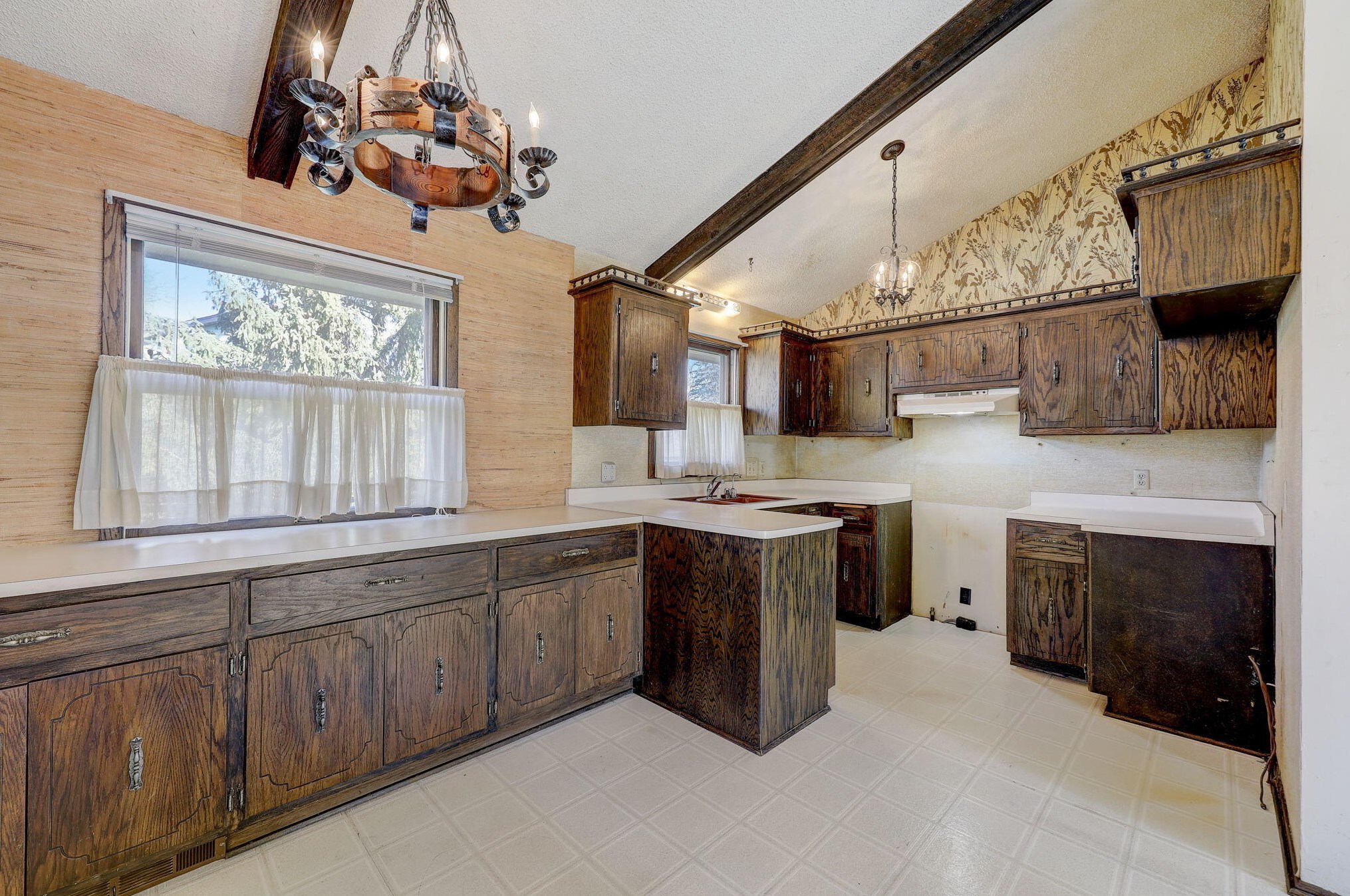 2330 Brookside Pkwy, Waukesha, WI 53151-2904