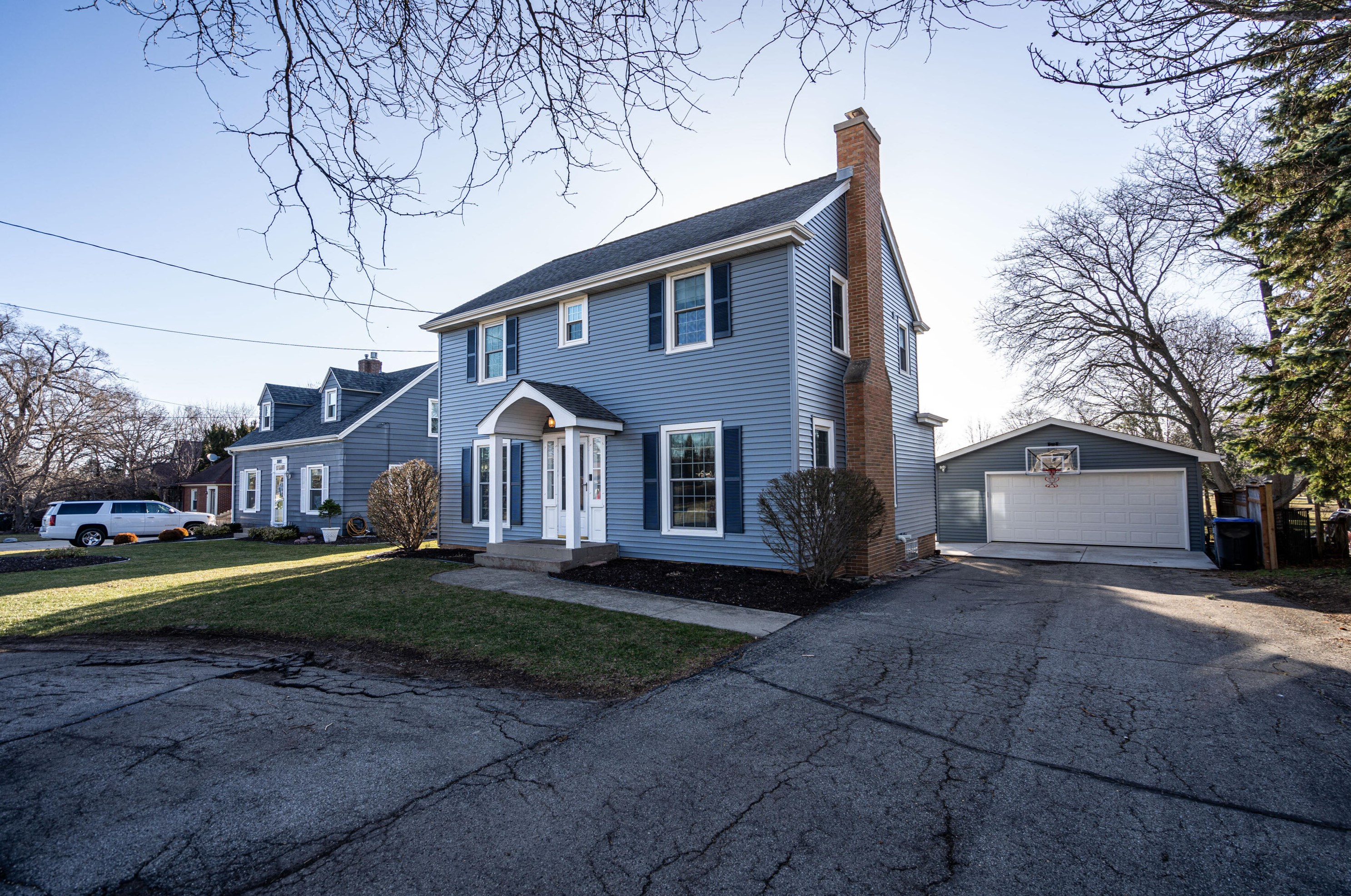 2023 Green Bay Rd, Racine, WI 53405-1503