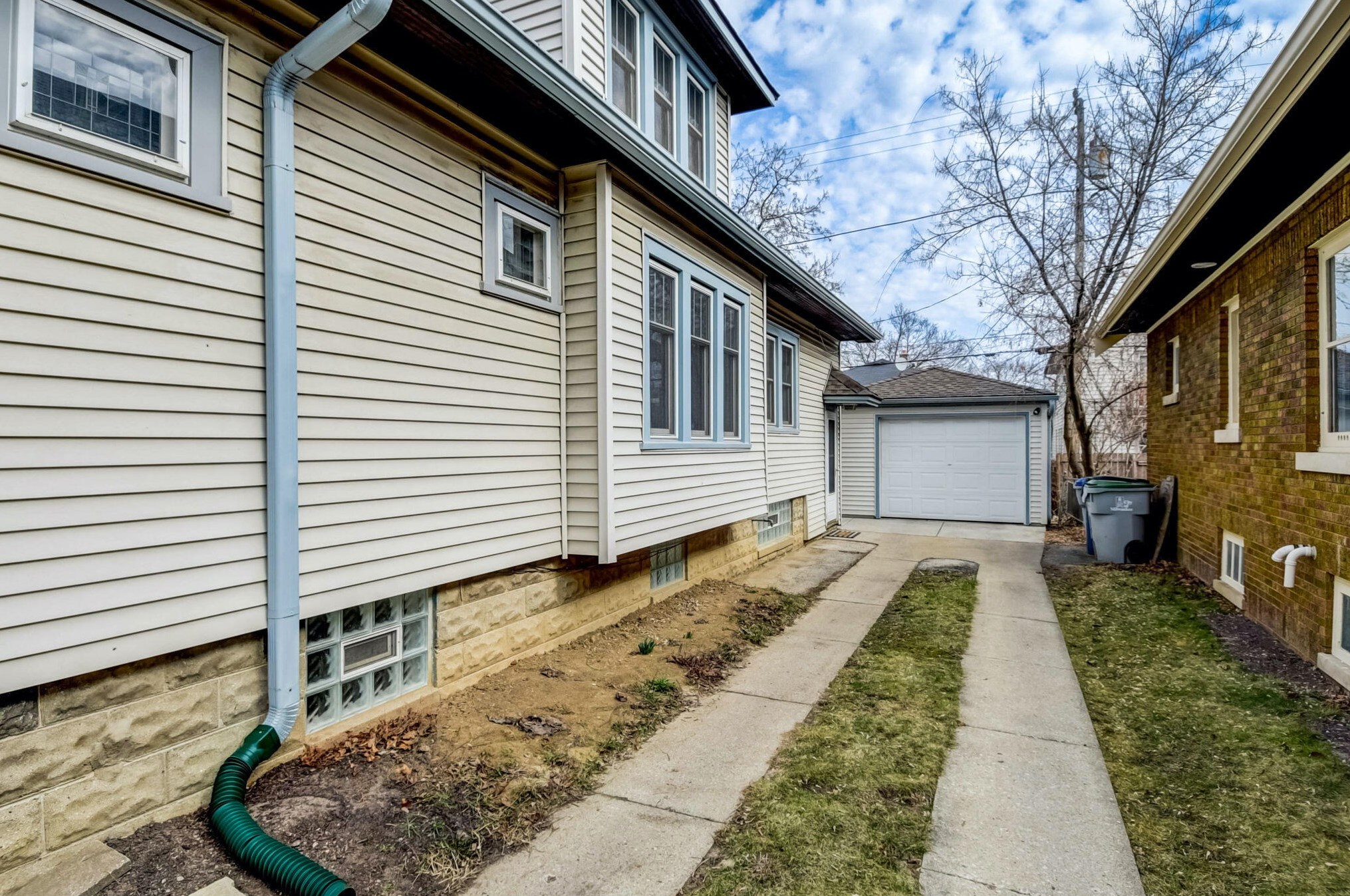 2924 58th St, Milwaukee WI  53219-3130 exterior