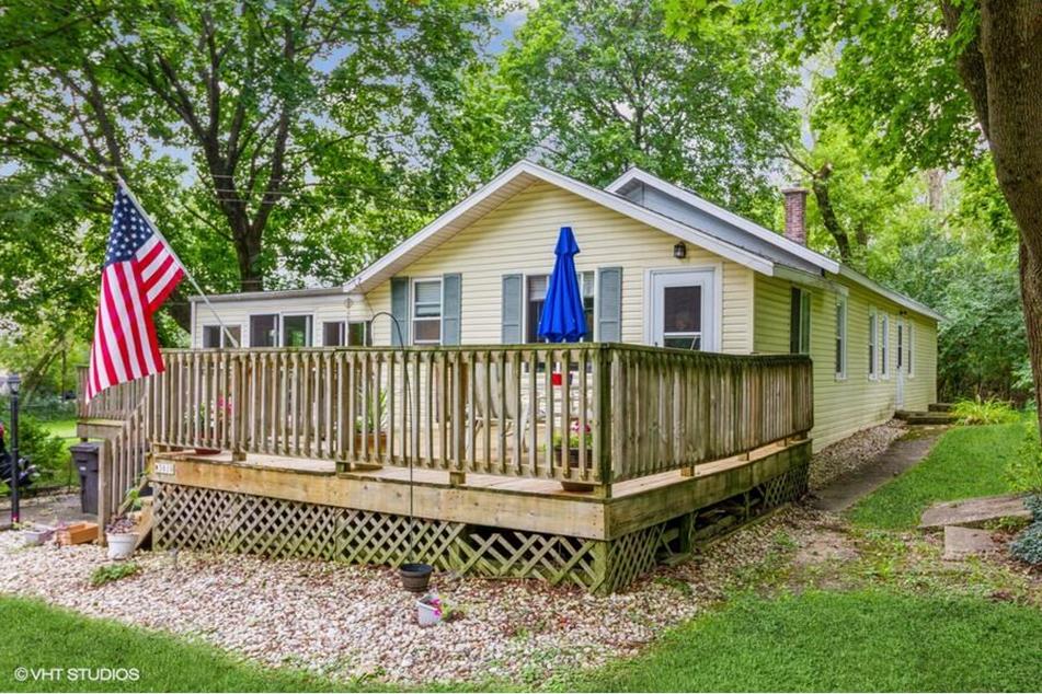 W3619 Oakrest Ave, Linn, WI 53147 MLS 1867835 Coldwell Banker