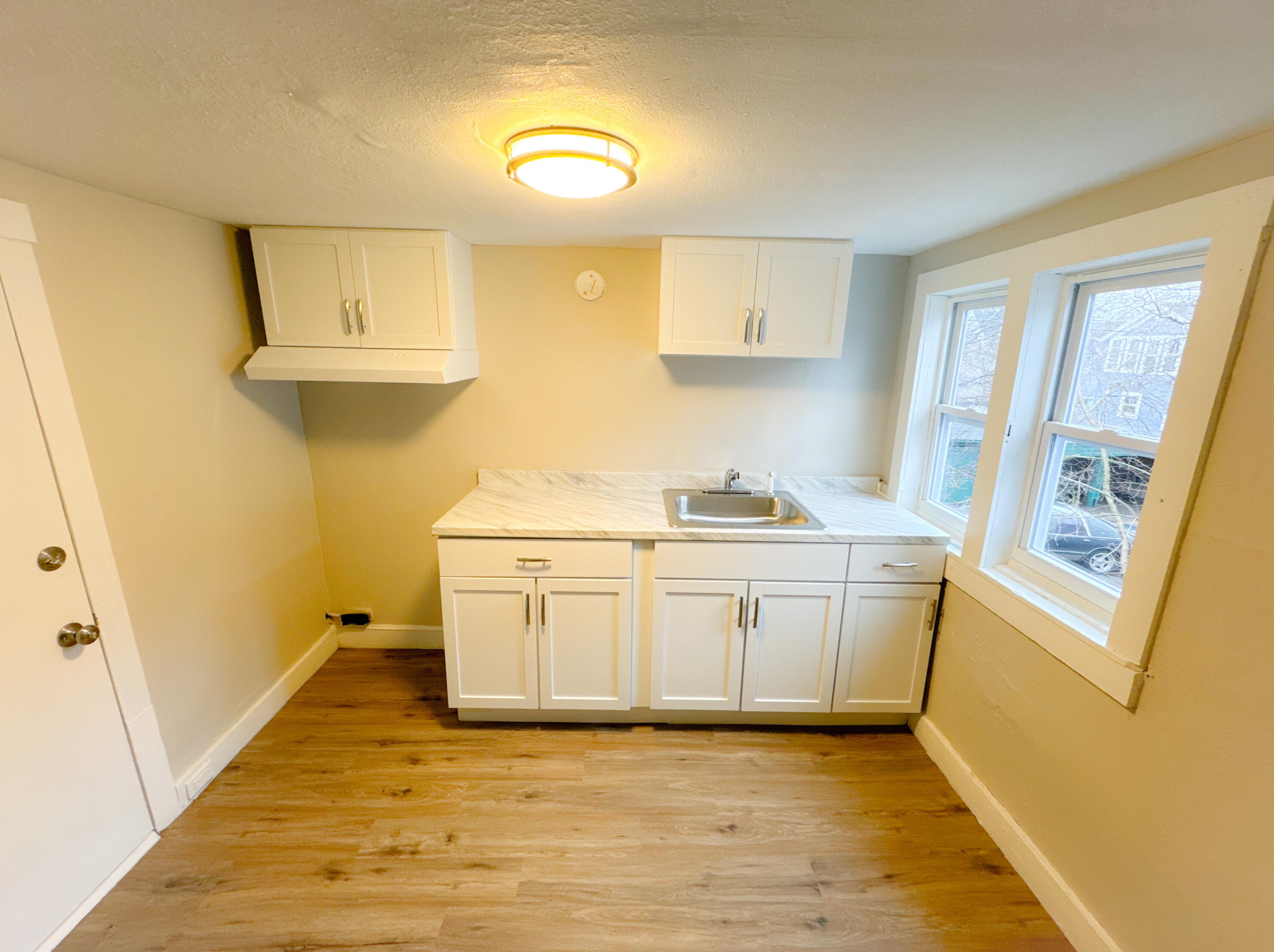 1033 Villa St, Racine WI  53403-1850 exterior