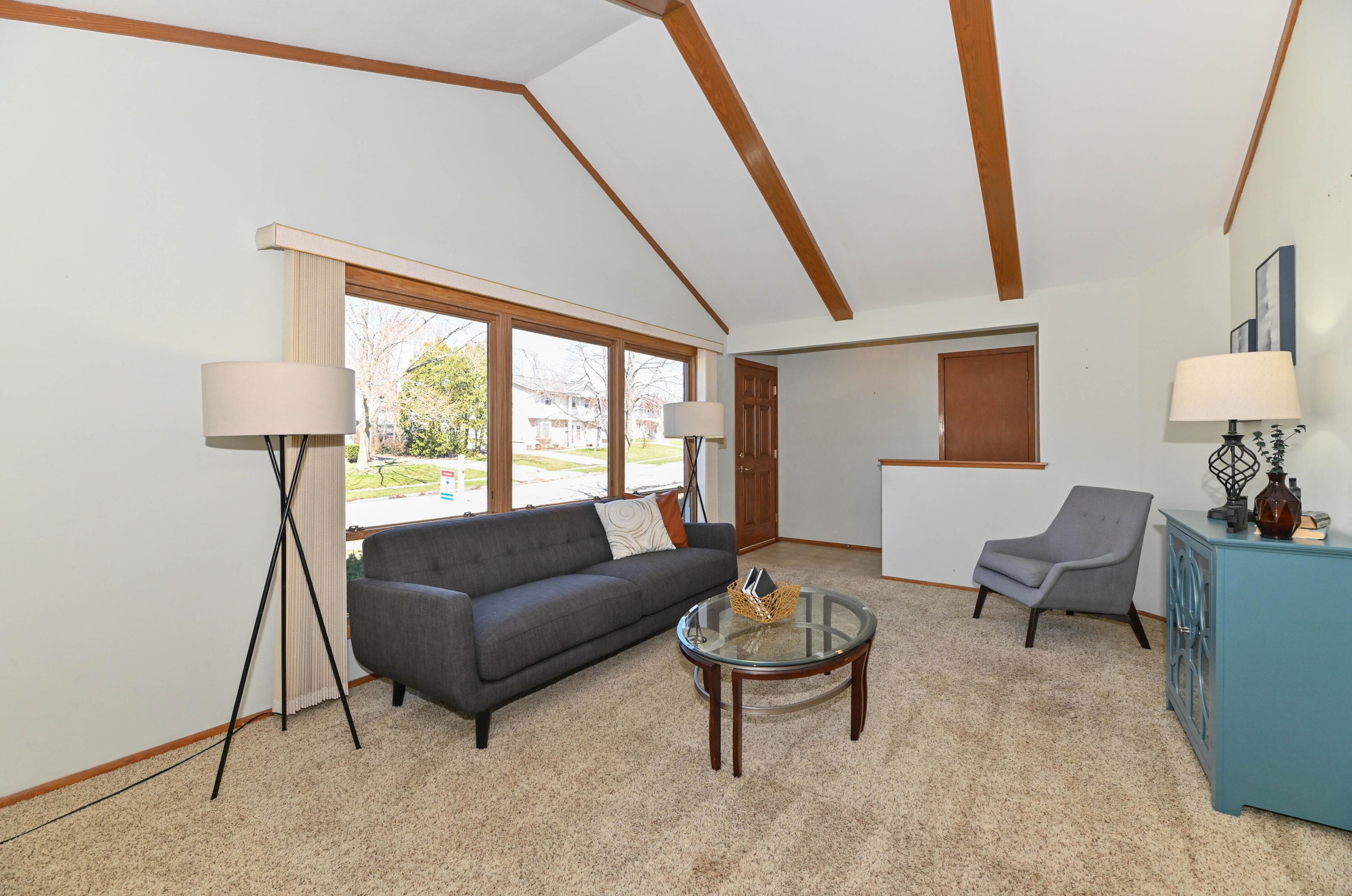 4985 Sutton Ln, Greendale, WI 53129