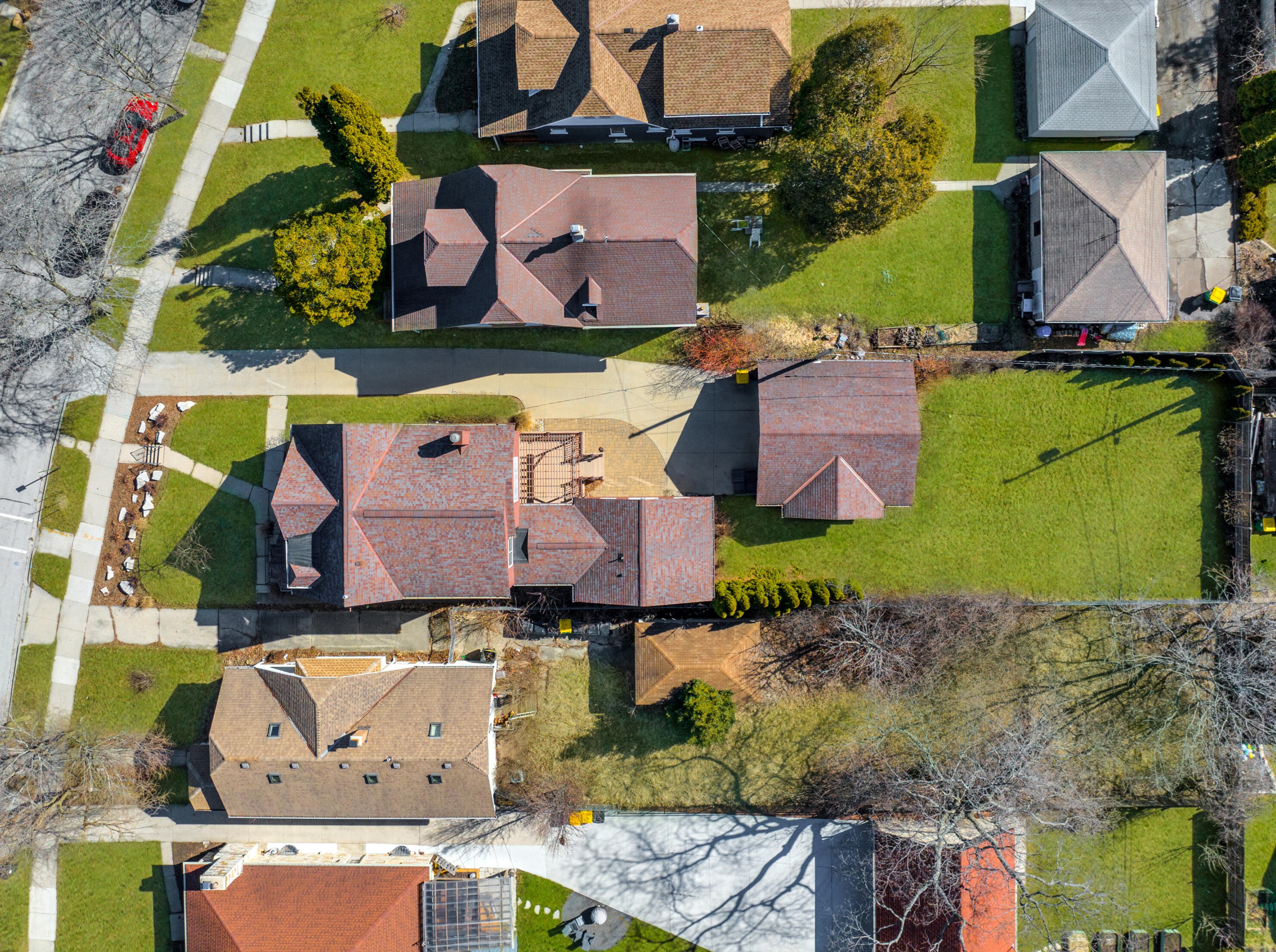 1623 Lk Blf Blvd, Milwaukee WI 53211-1518 exterior