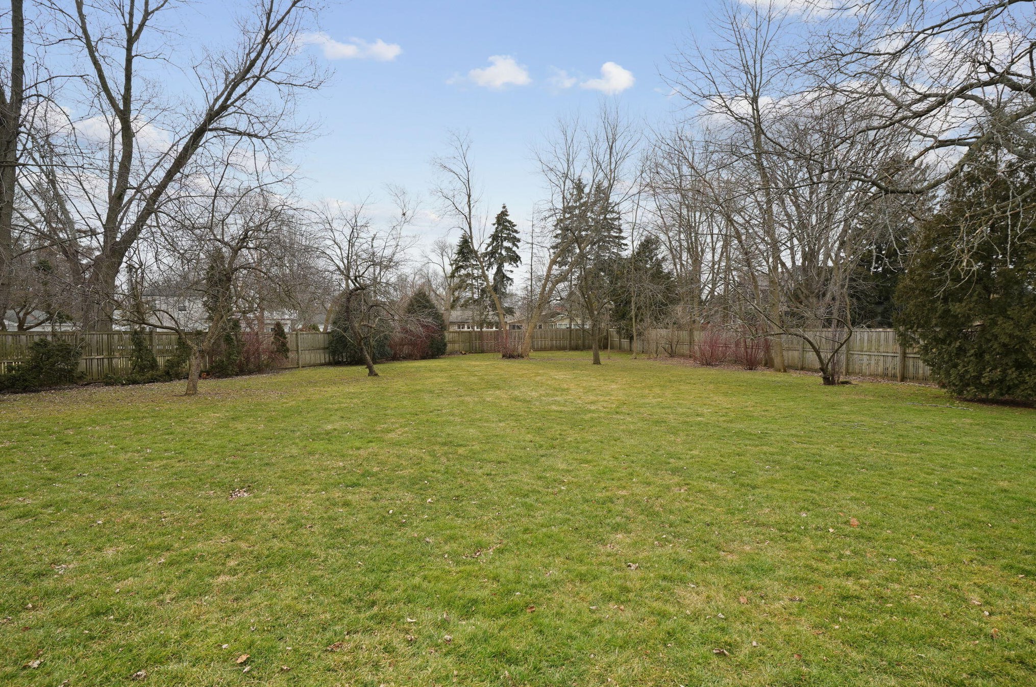 3776 Bay Dr, Racine WI  53402-3628 exterior