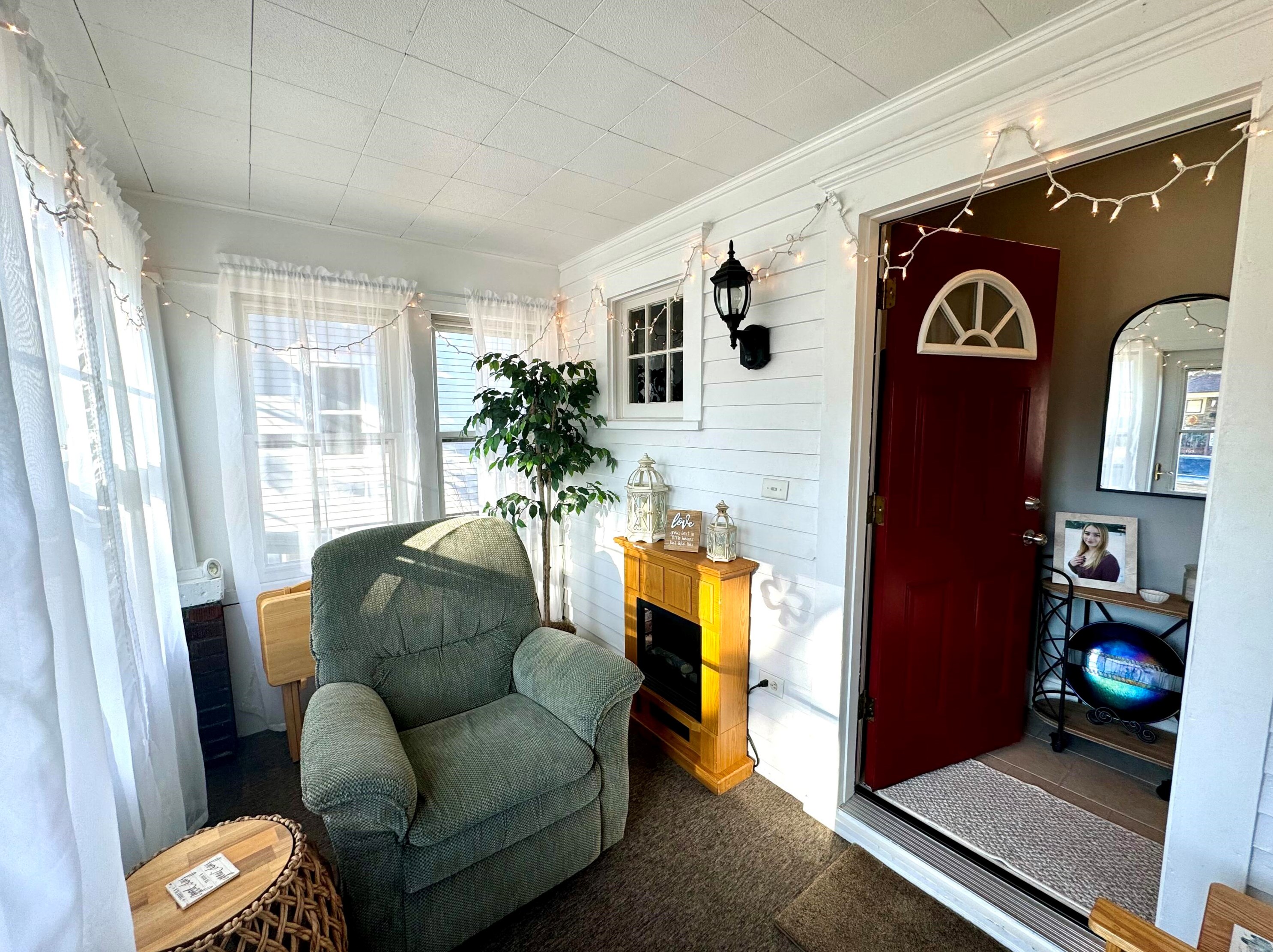 7527 15th Ave, Kenosha, WI 53143-1505