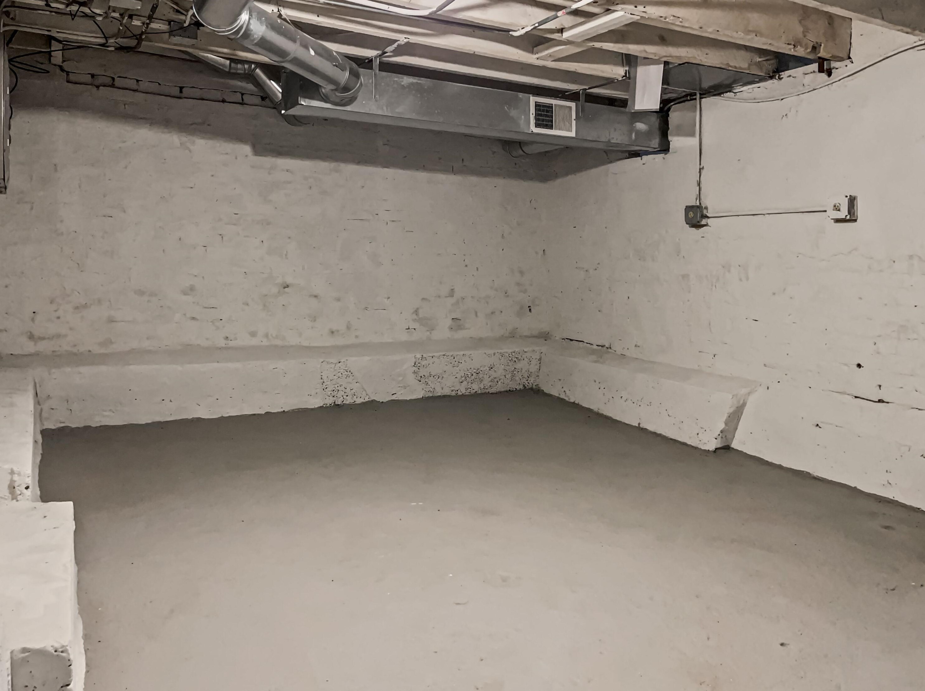 1135 Logan Ave, Sheboygan WI  53083-4856 exterior