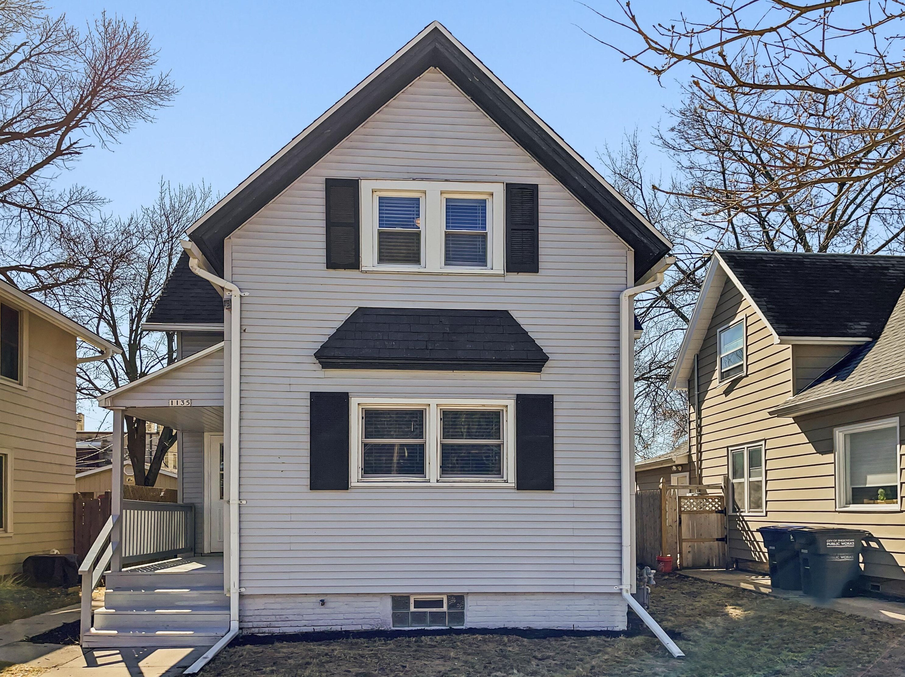 1135 Logan Ave, Sheboygan WI  53083-4856 exterior