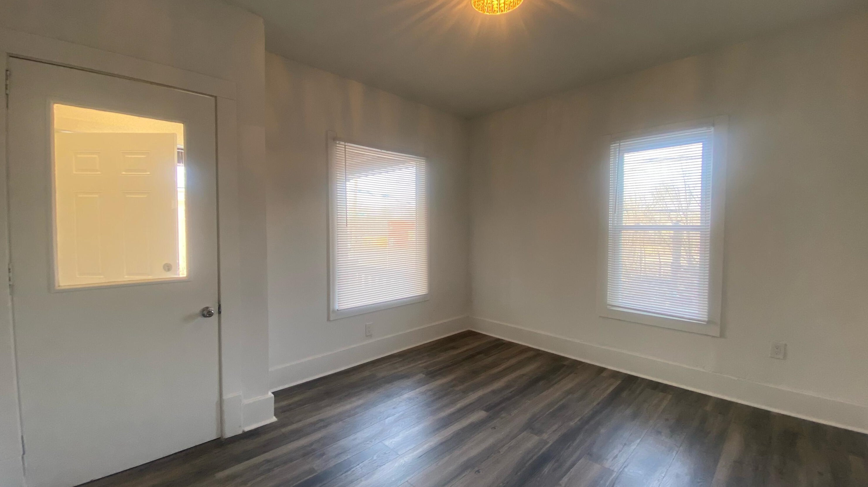 3207 W Auer Ave, Milwaukee, WI 53216
