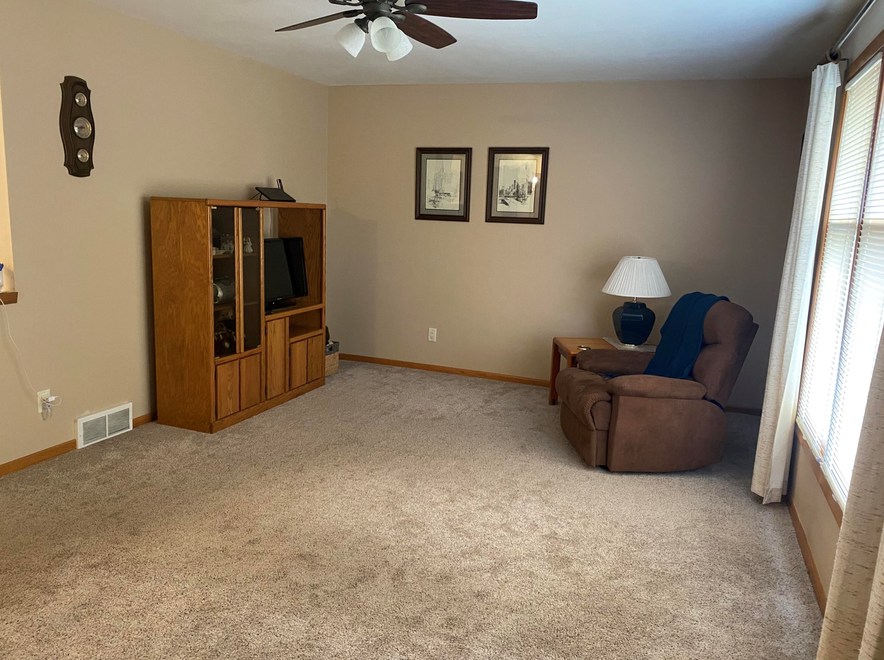 6805 Ranger Dr, Racine, WI 53406-3942