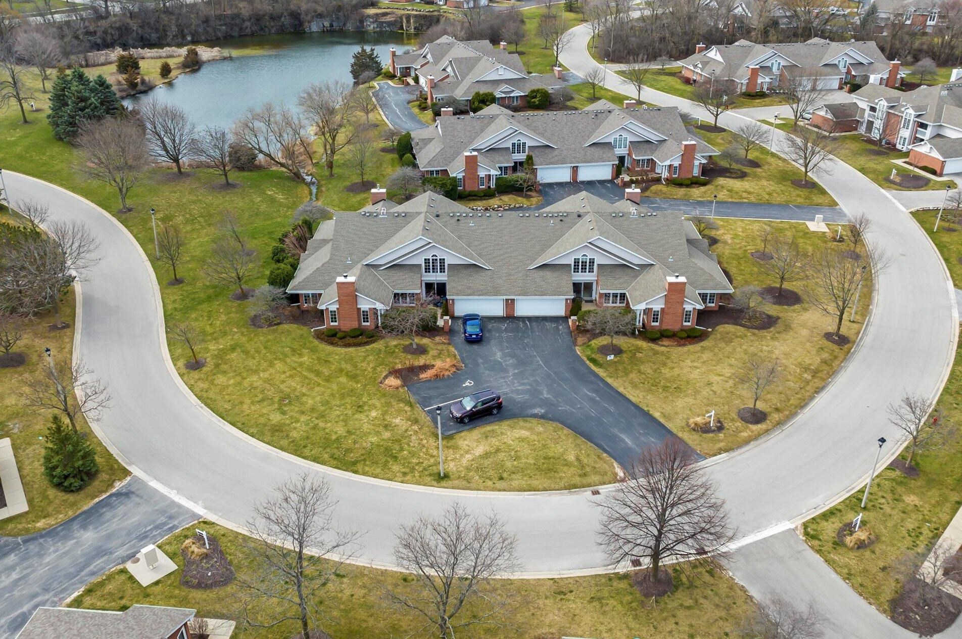 8775 Woodbridge Dr, Greendale, WI 53129-1063