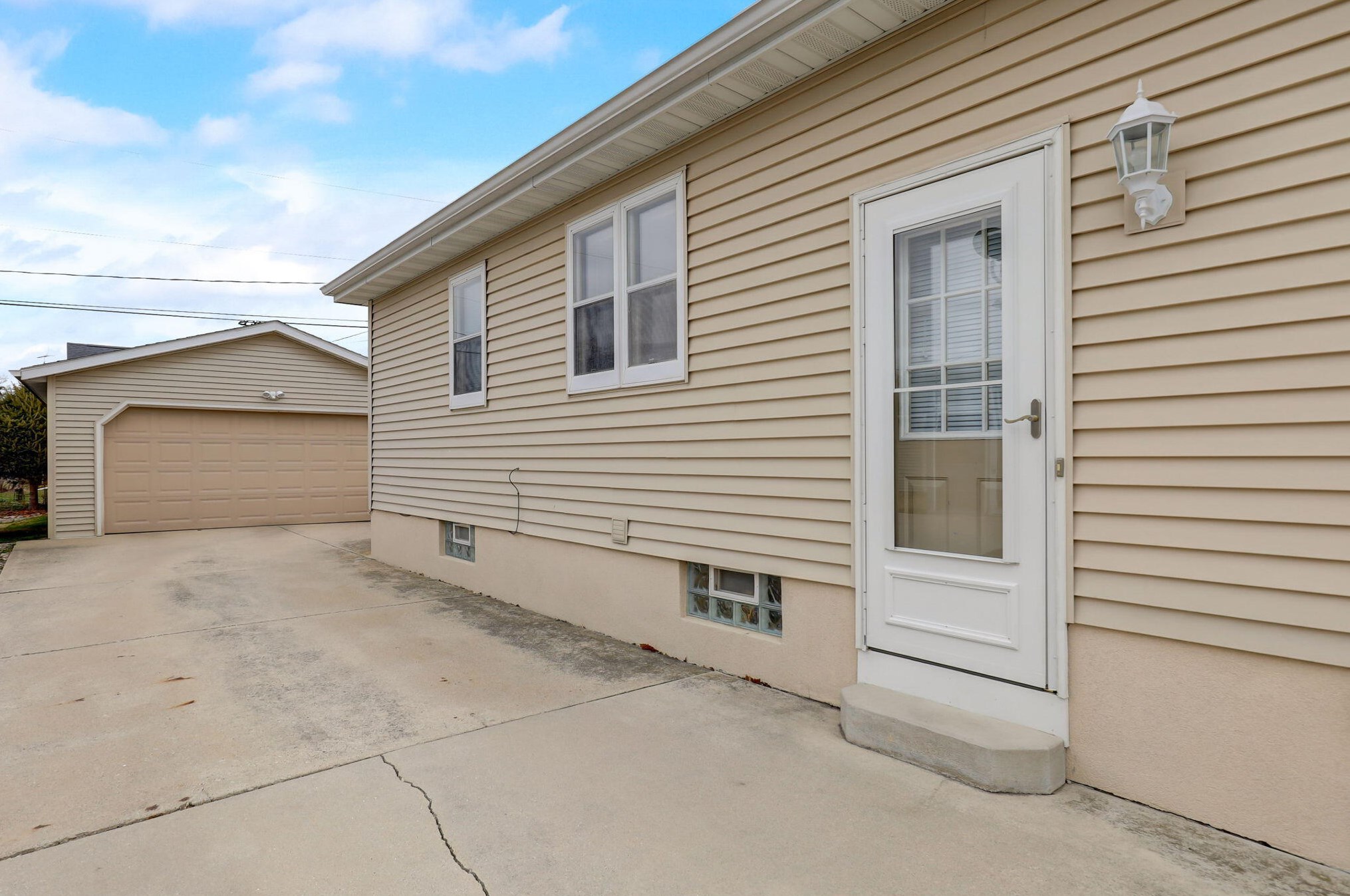 321 11th St, Fond Du Lac WI  54935-5203 exterior