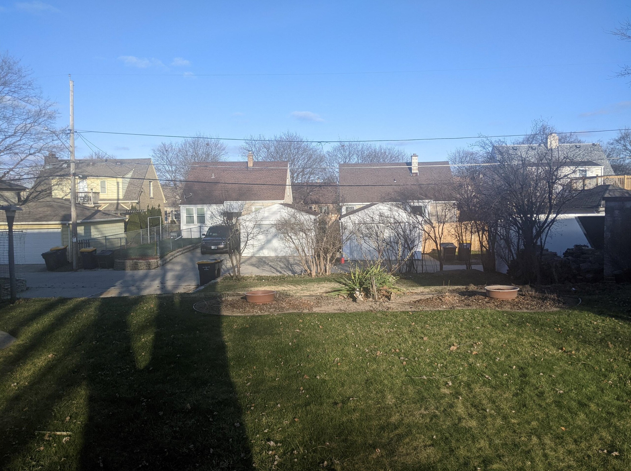 2426 60, Milwaukee WI 53219-2131 exterior