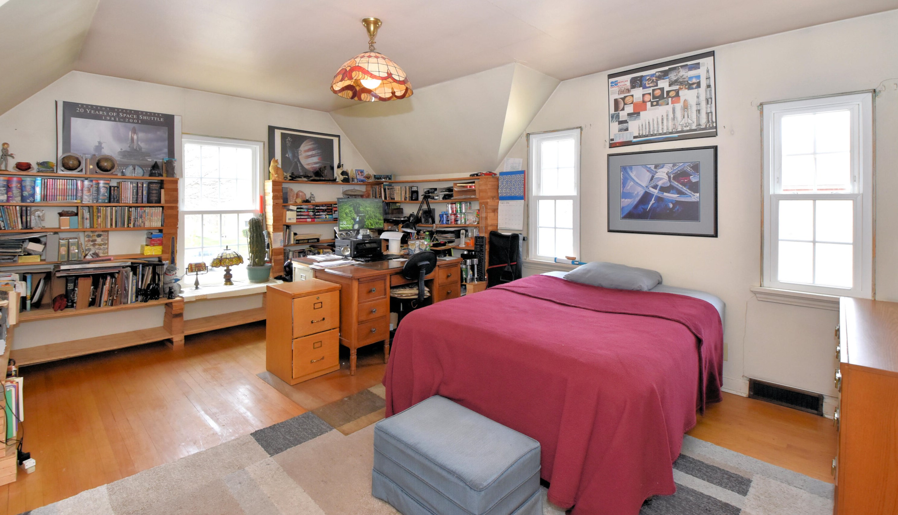 2426 60, Milwaukee WI 53219-2131 exterior