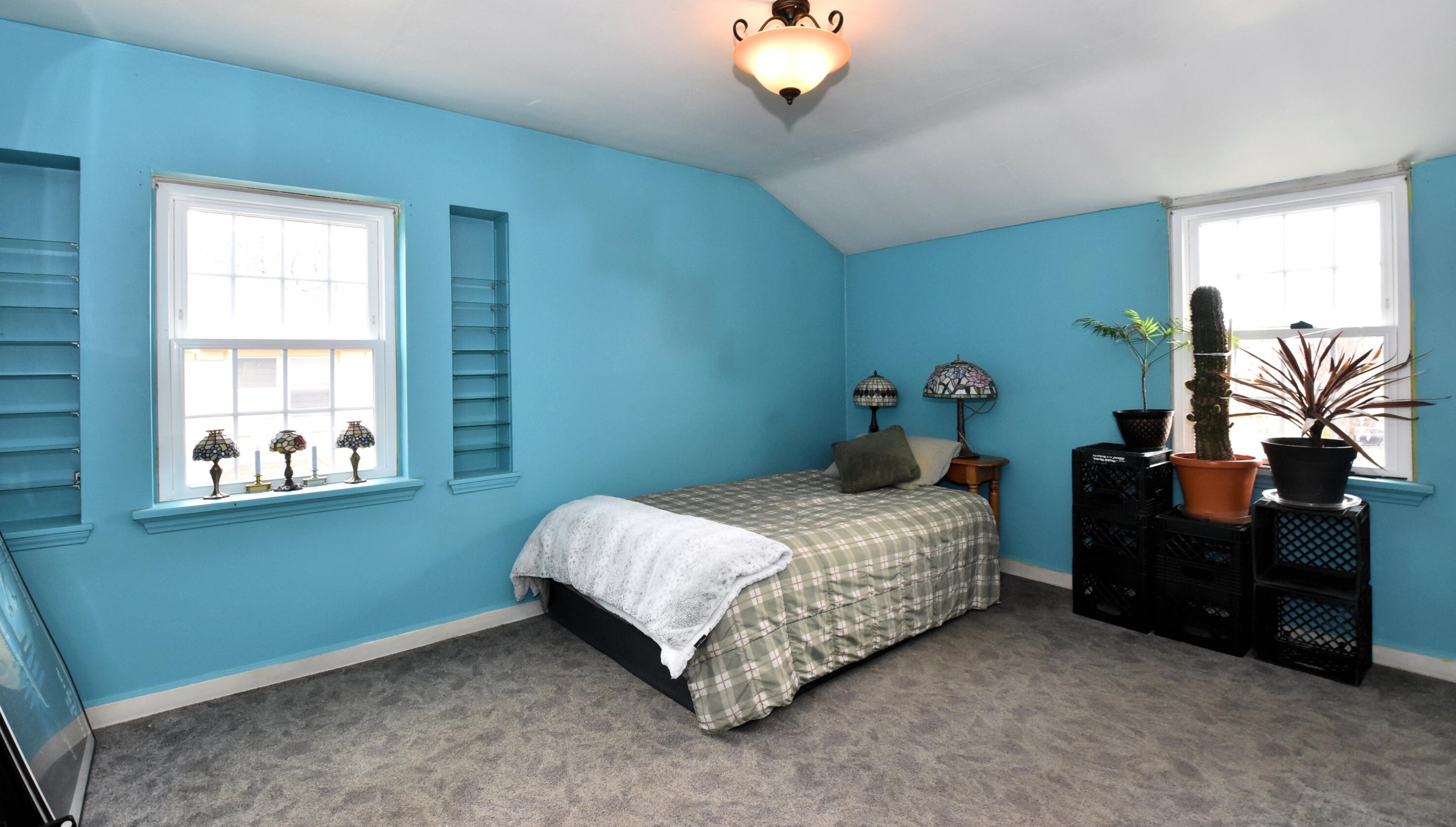 2426 60, Milwaukee WI 53219-2131 exterior