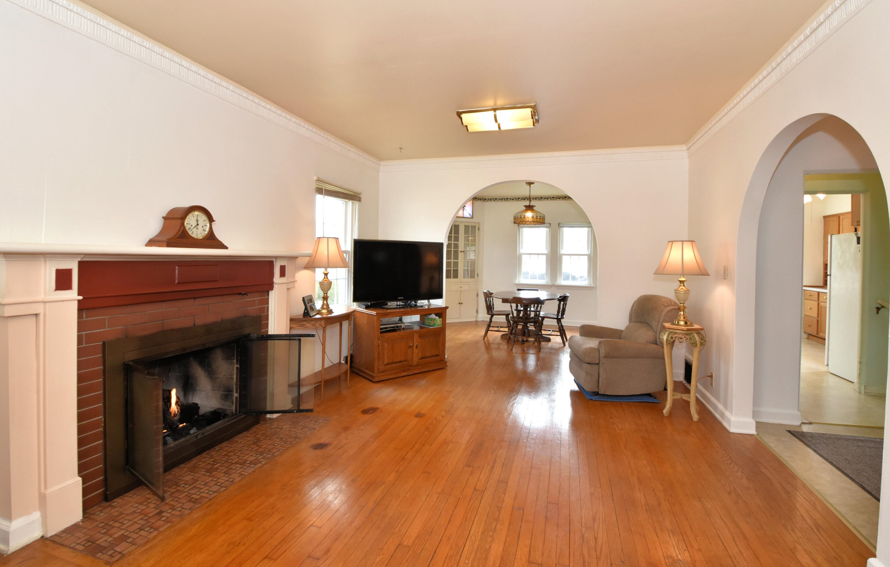 2426 60, Milwaukee WI 53219-2131 exterior