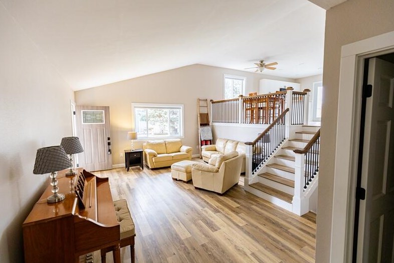 524 Beth Cir, Plymouth, WI 53073