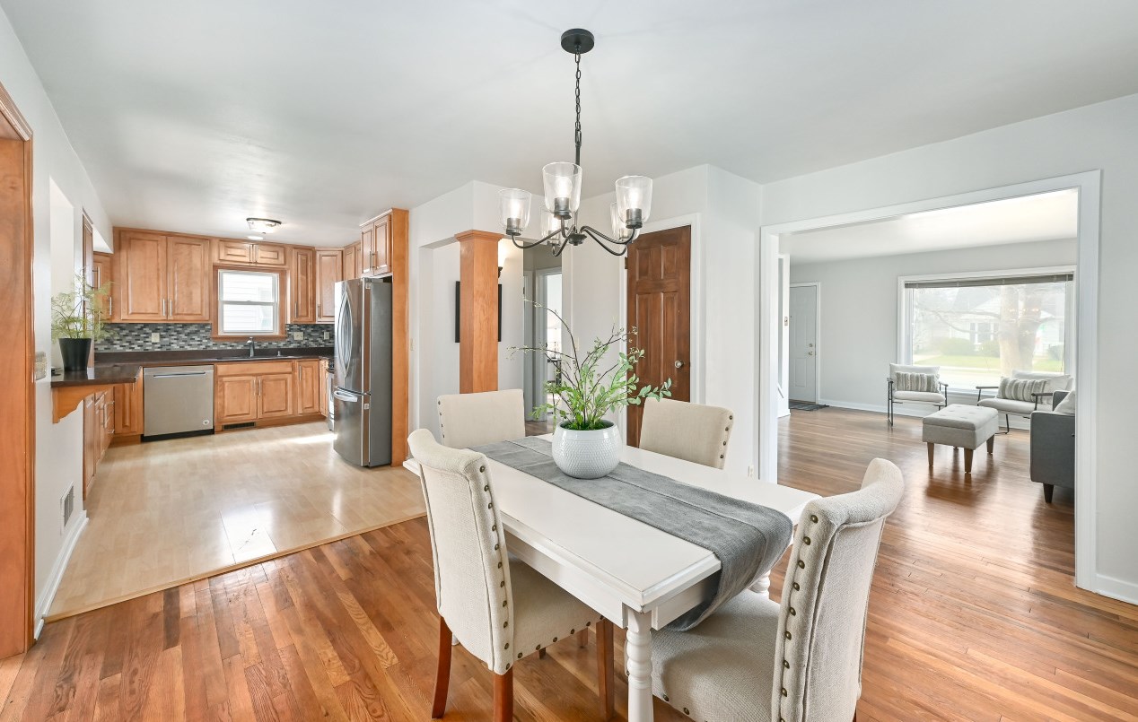 4762 Elkhart Ave, Milwaukee WI 53211-1001 exterior