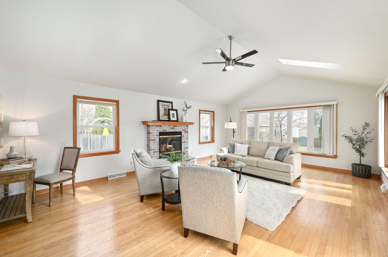 4762 Elkhart Ave, Milwaukee WI 53211-1001 exterior