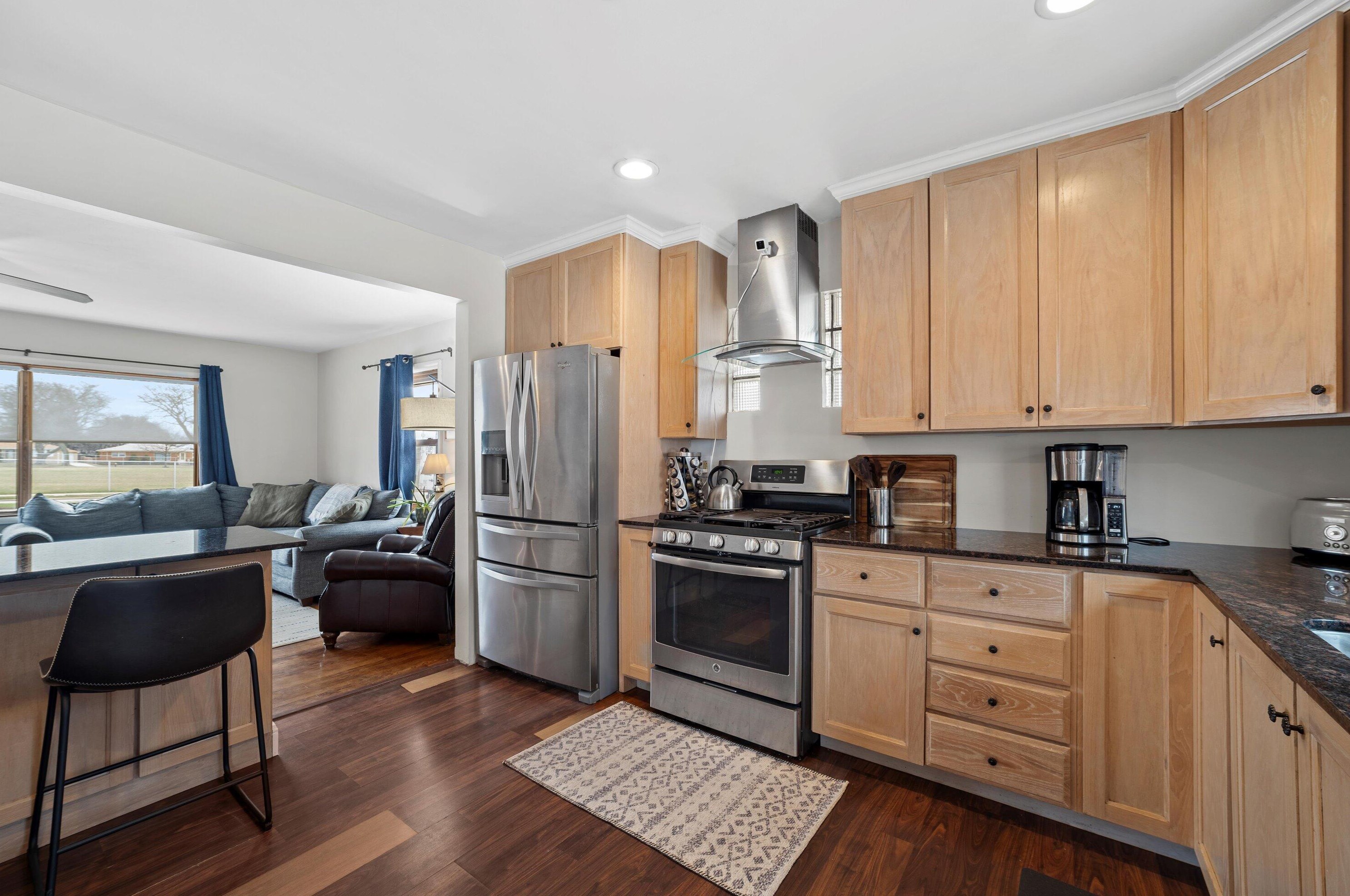 932 Ohio St, Racine WI  53405-2208 exterior