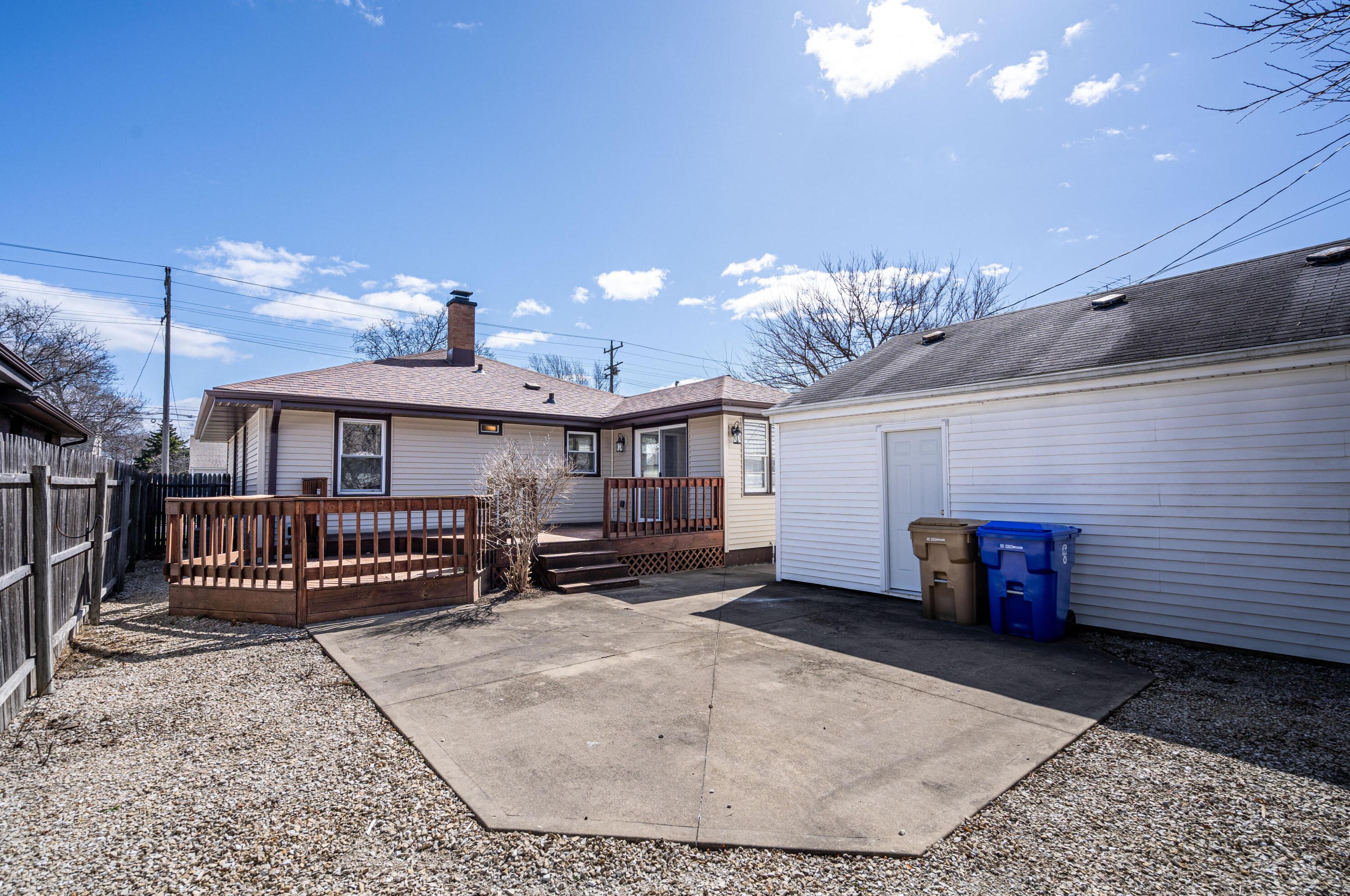 7616 30th Ave, Kenosha WI  53142-4608 exterior