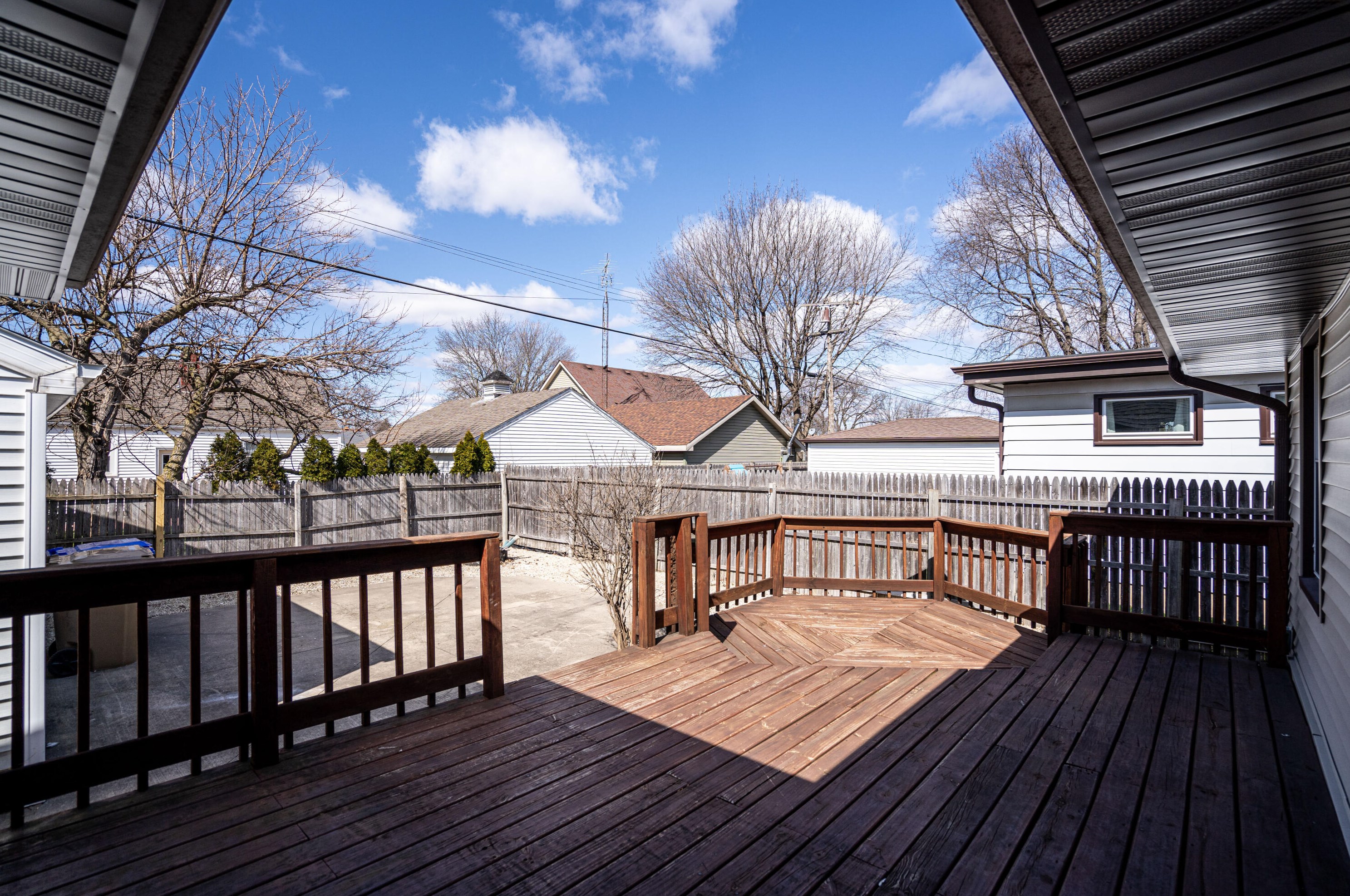 7616 30th Ave, Kenosha WI  53142-4608 exterior