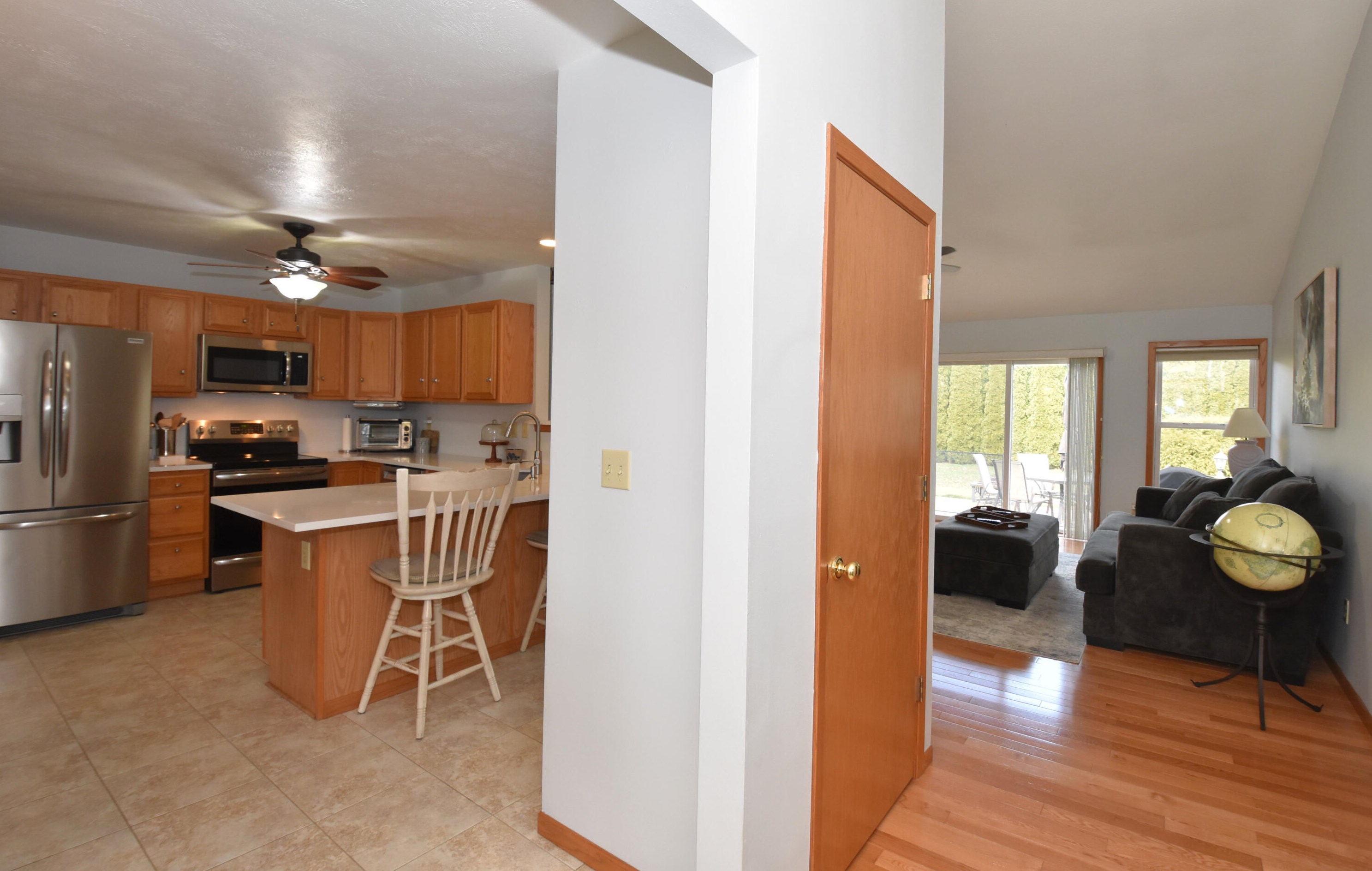 1224 Riva Rdg, Racine WI  53402-1711 exterior