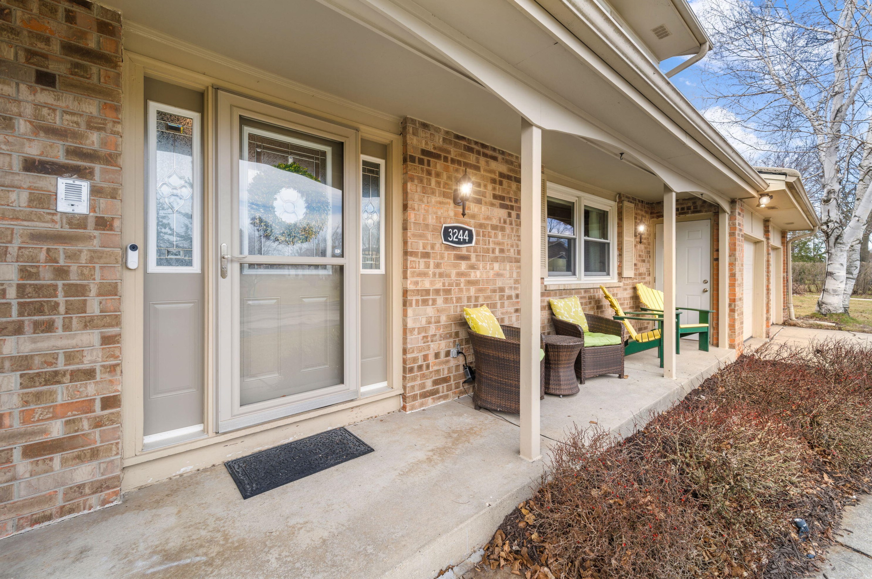 3244 W Joliet Ct, Thiensville, WI 53092