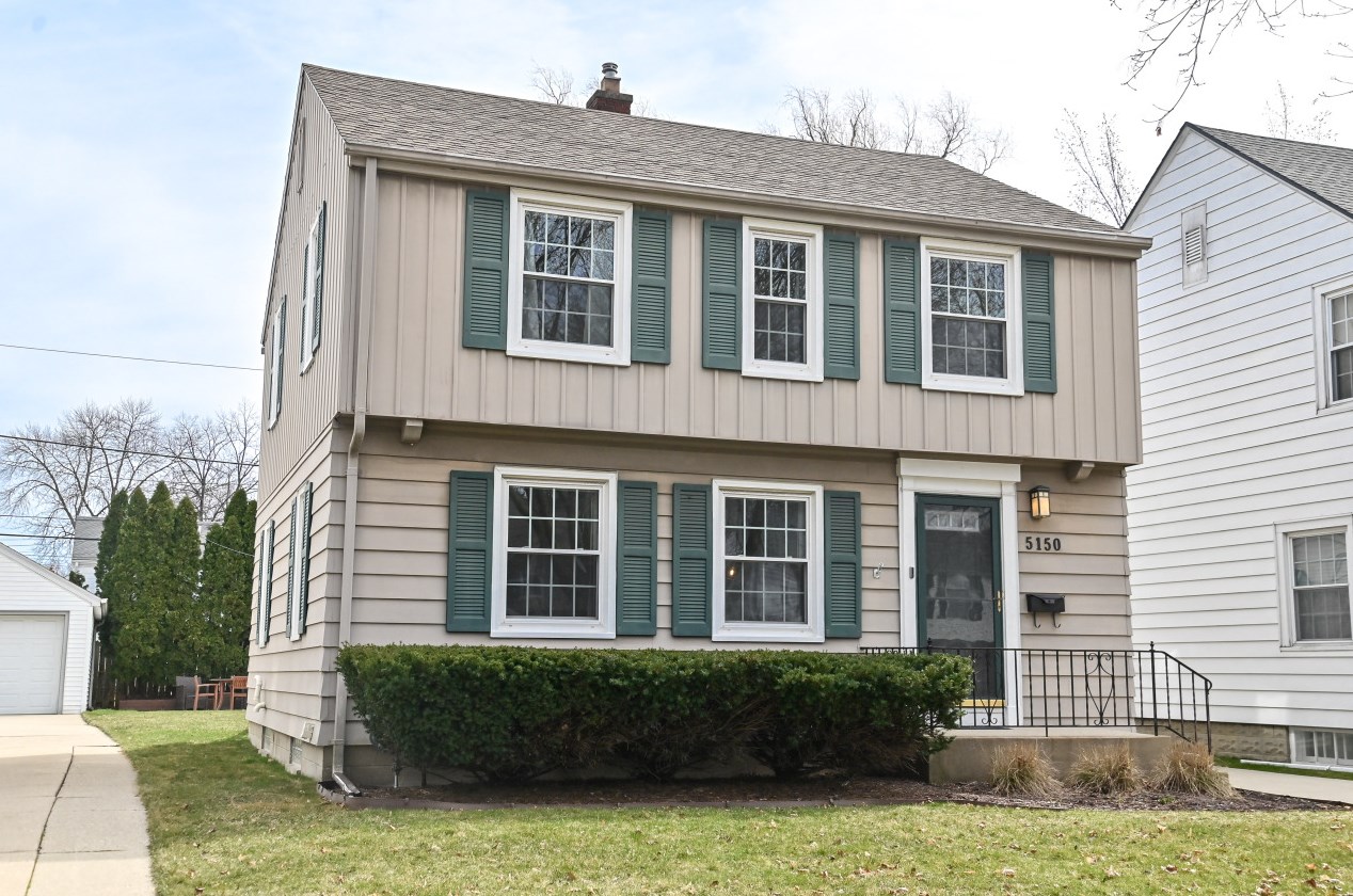 5150 Kent Ave, Milwaukee, WI 53217-5522