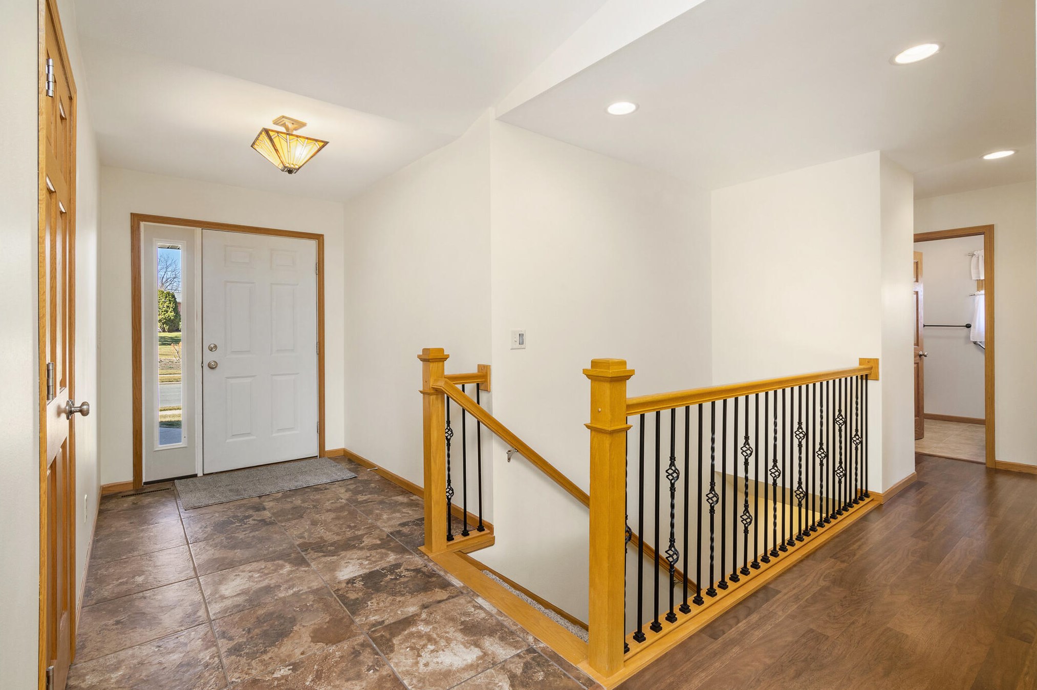 501 Deerwood St, Holmen, WI 54636-9546