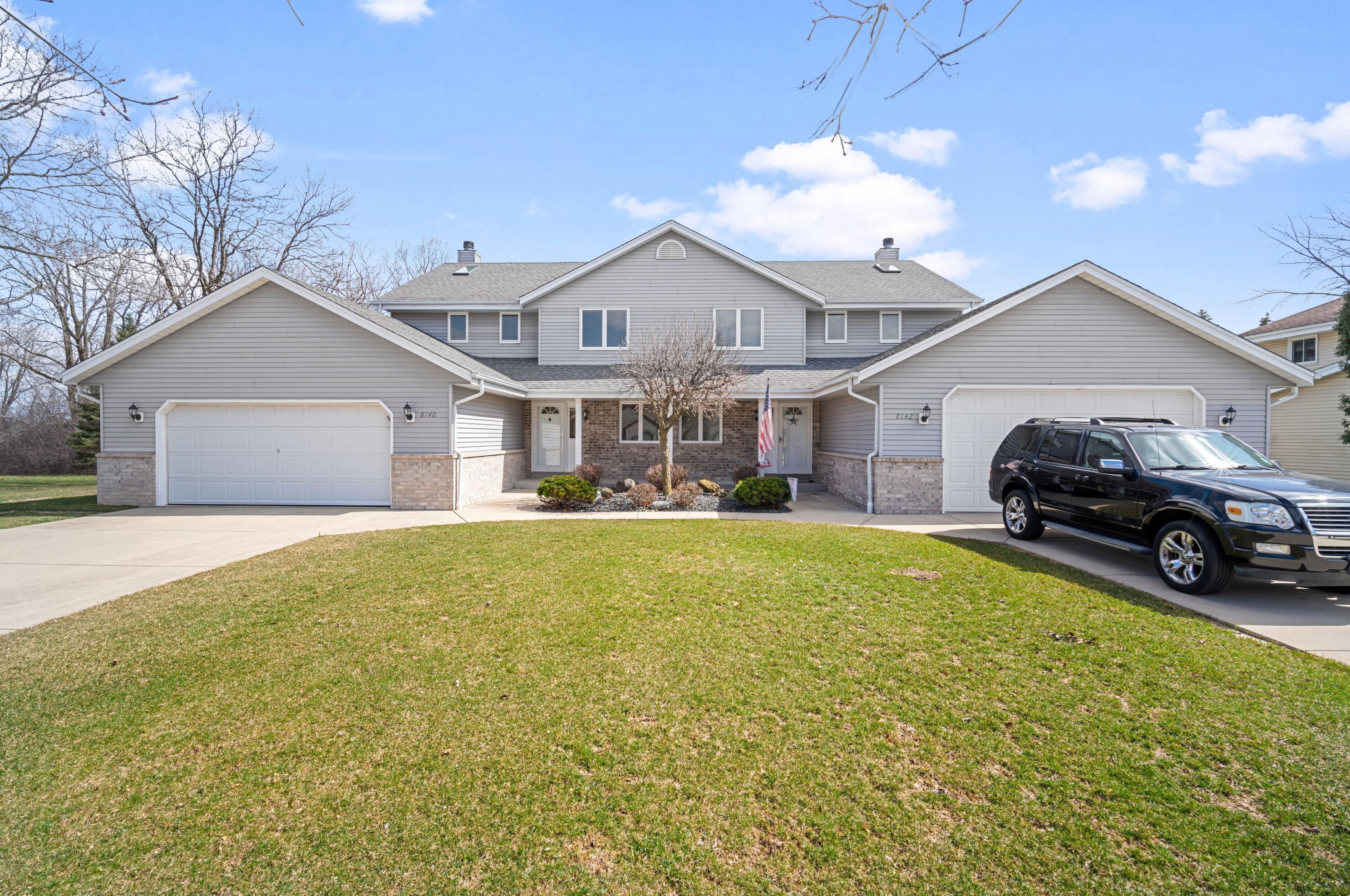 8140 88th St, Hales Corners, WI 53132-9173
