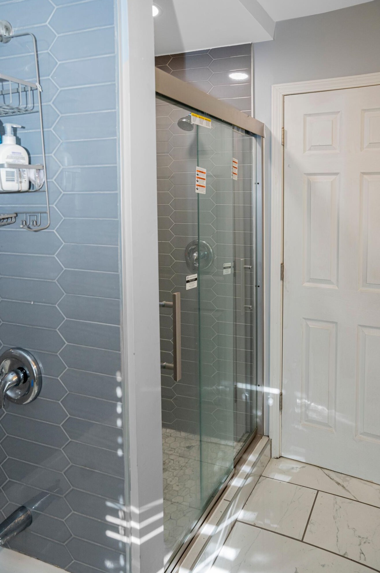 6547 83, Milwaukee WI 53214-4428 exterior