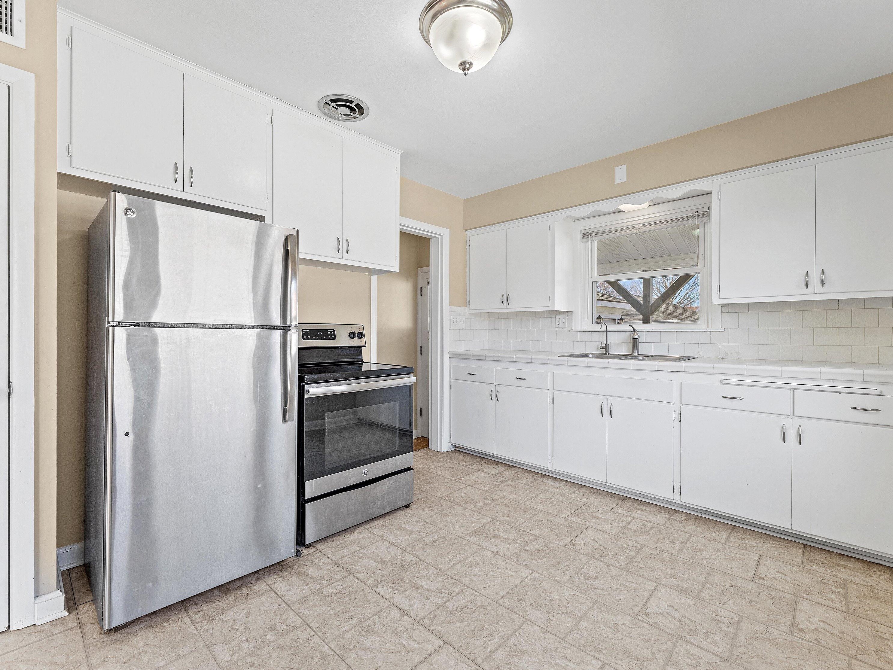 7152 Nash St, Milwaukee WI  53216-1939 exterior